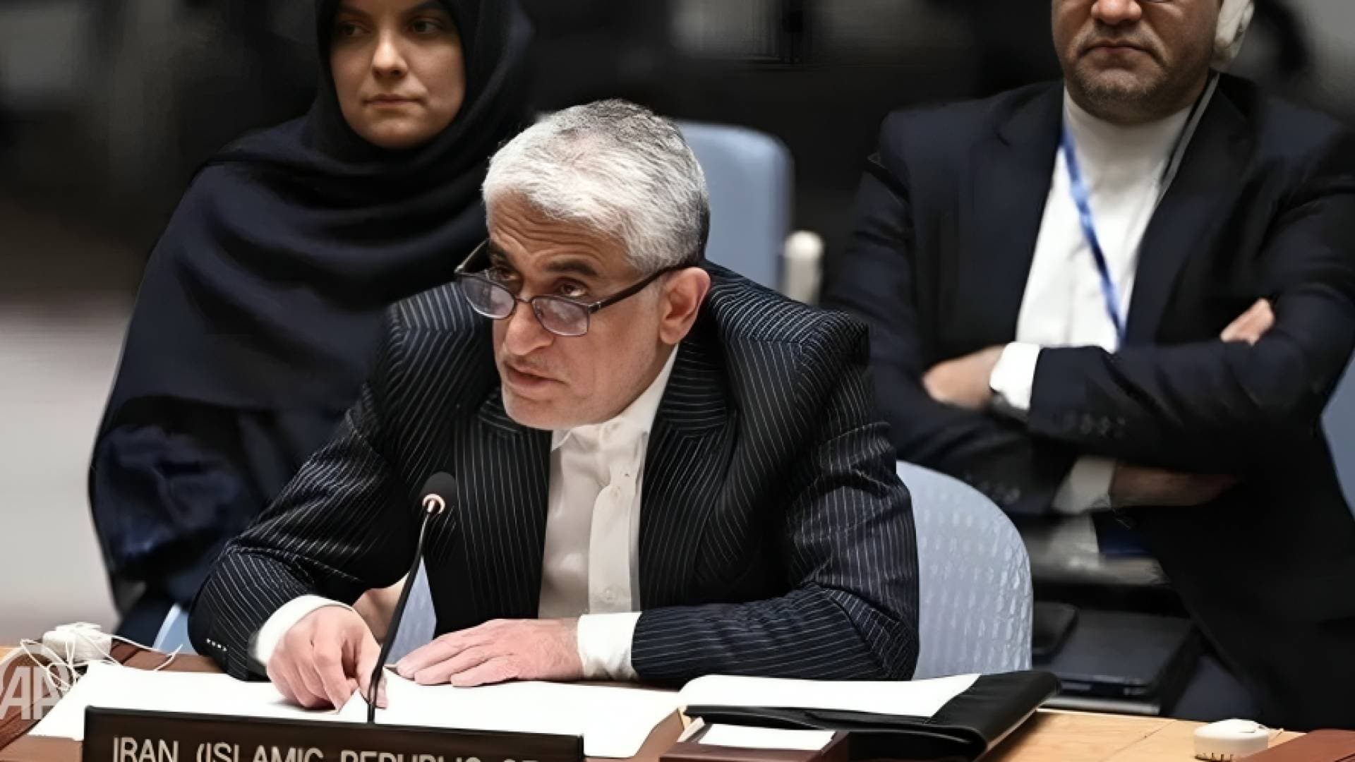 تحذير إيراني: تفعيل "آلية الزناد" سيقود إلى عواقب خطيرة