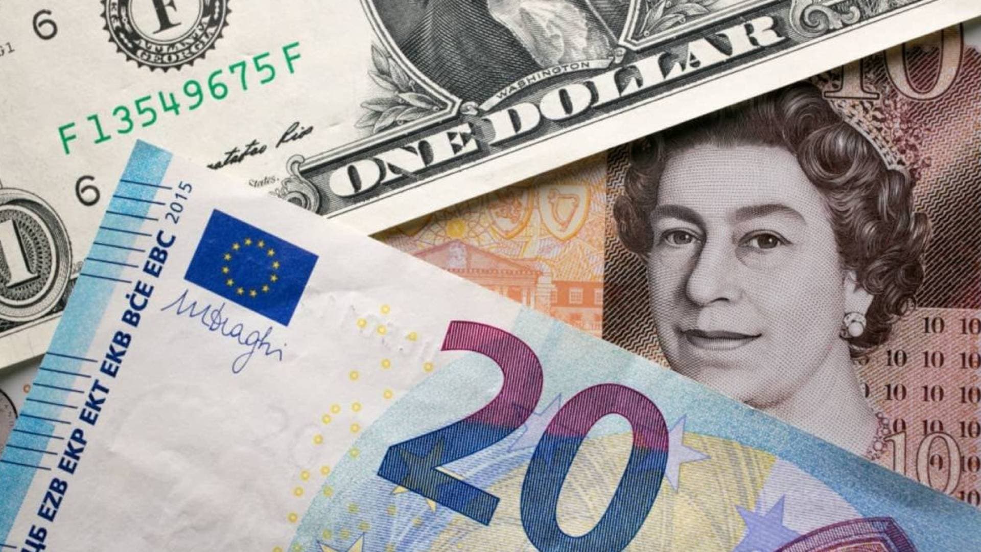 الإسترليني يصعد أمام الدولار بنسبة 0.06% في أحدث تعاملات السوق