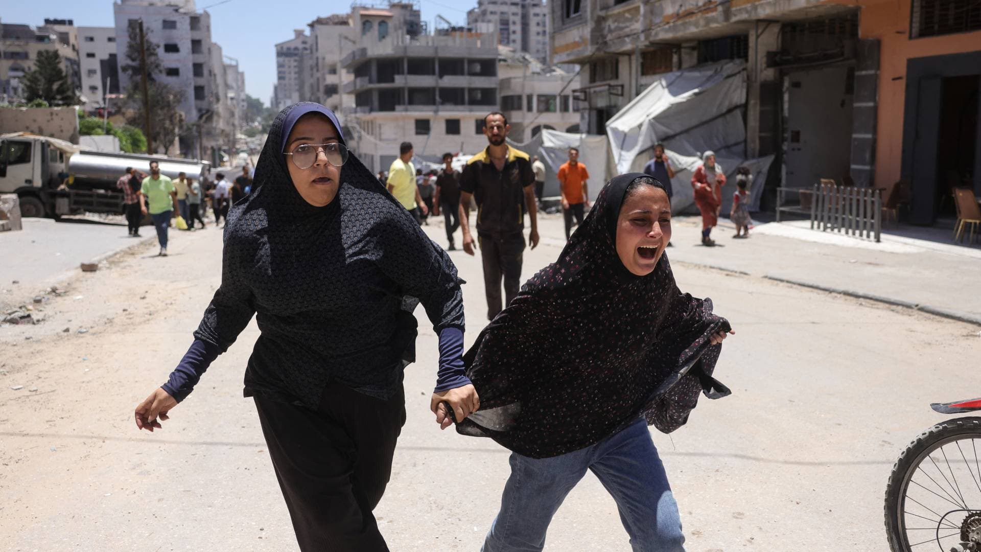 مصادر طبية في غزة: الاحتلال يرتكب مجزرة جديدة قرب مركز مساعدات في رفح