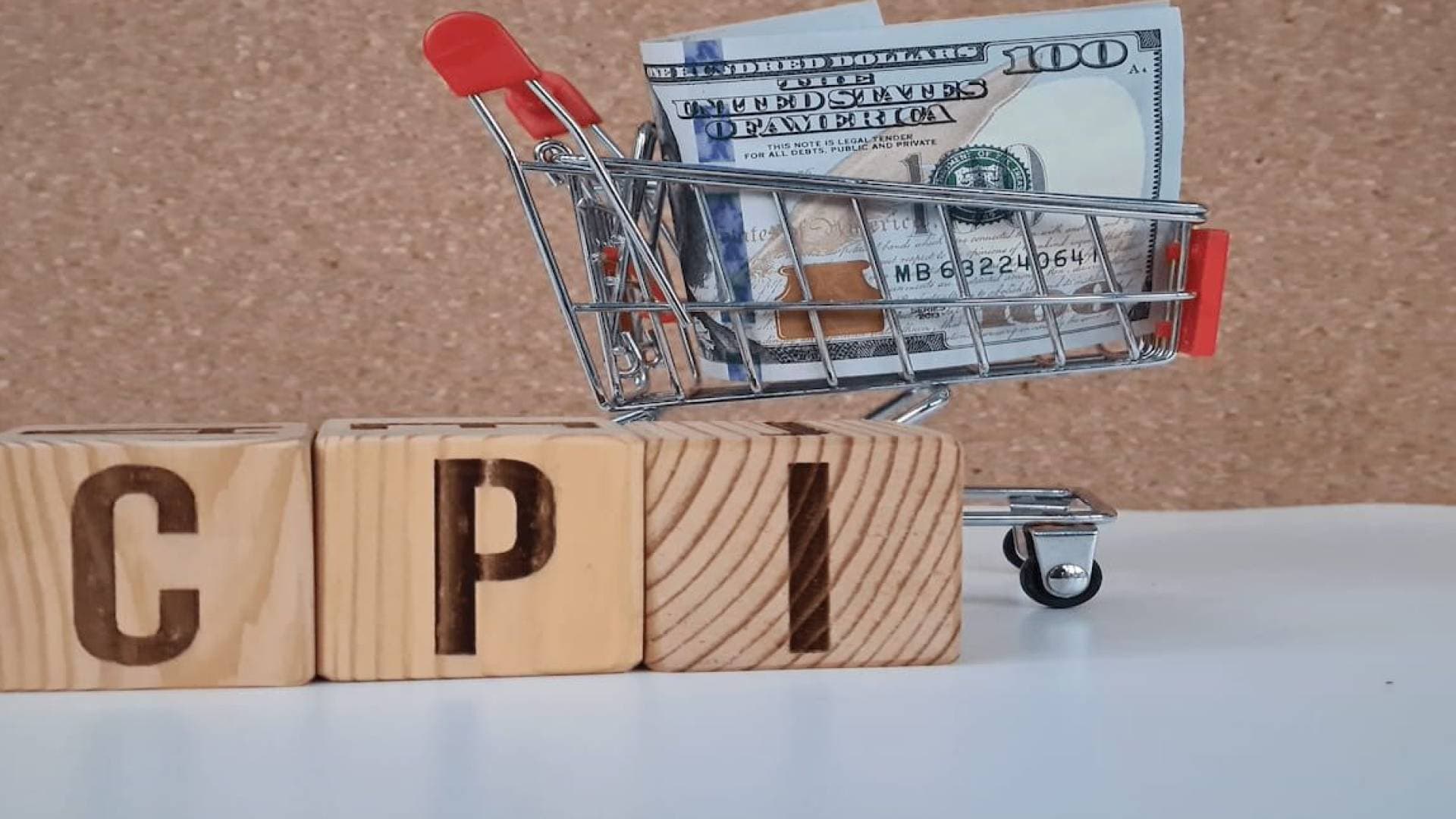 التضخم في أمريكا يتسارع في يونيو مع بدء ظهور تأثير الرسوم الجمركية
