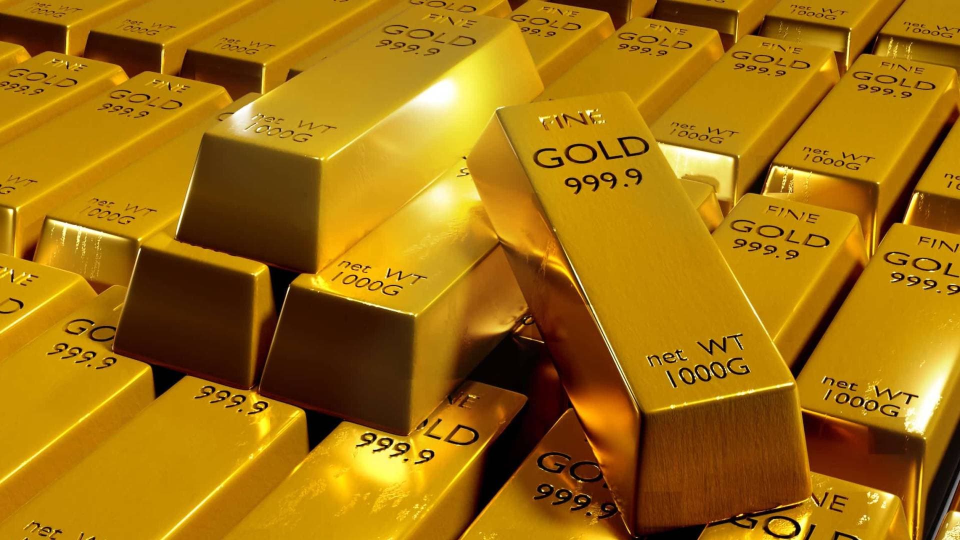 الذهب يتراجع مع صعود الدولار وتصريحات ترمب تخفف التوترات