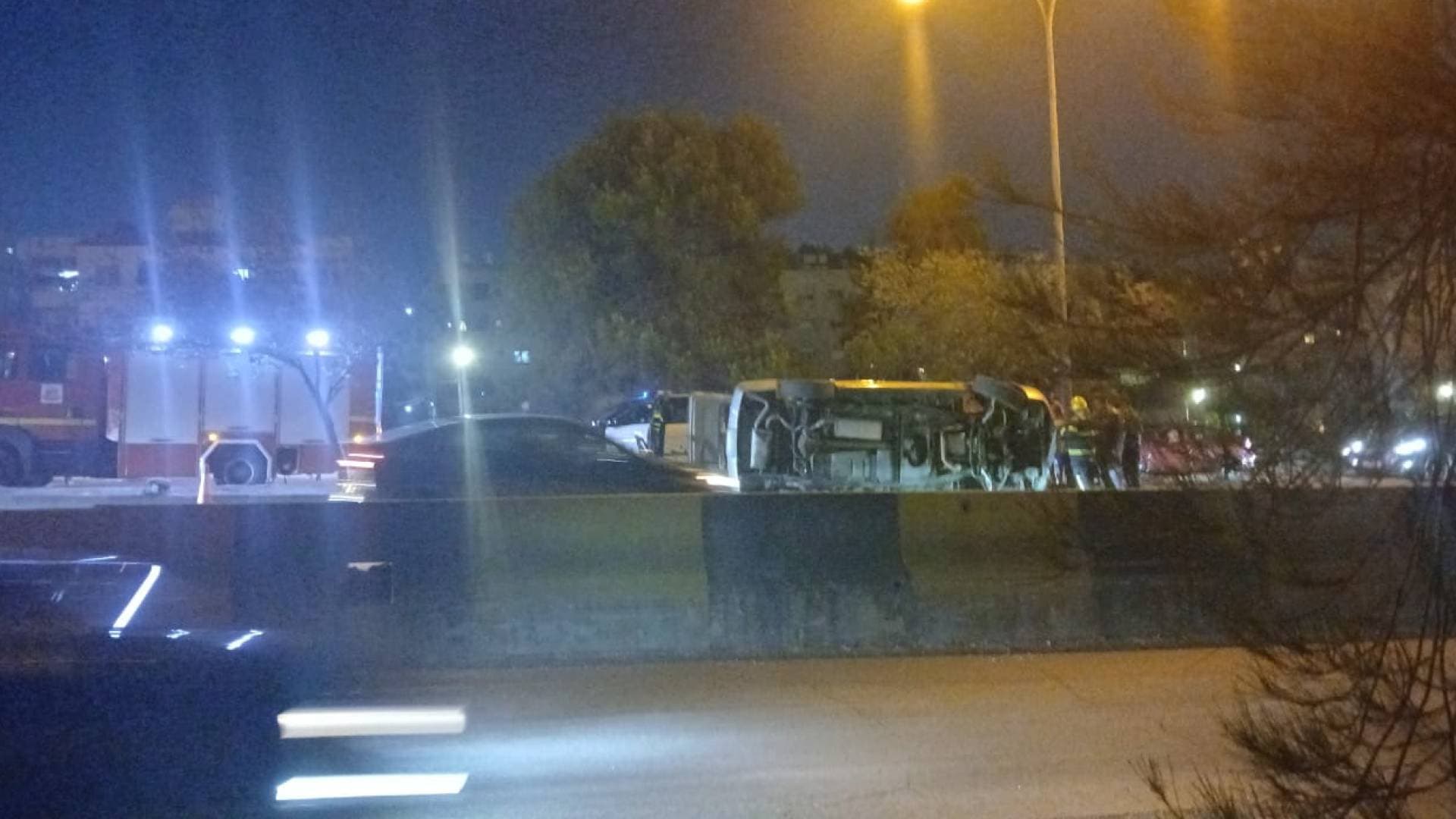 انقلاب مركبة بمنطقة مرج الحمام في عمان