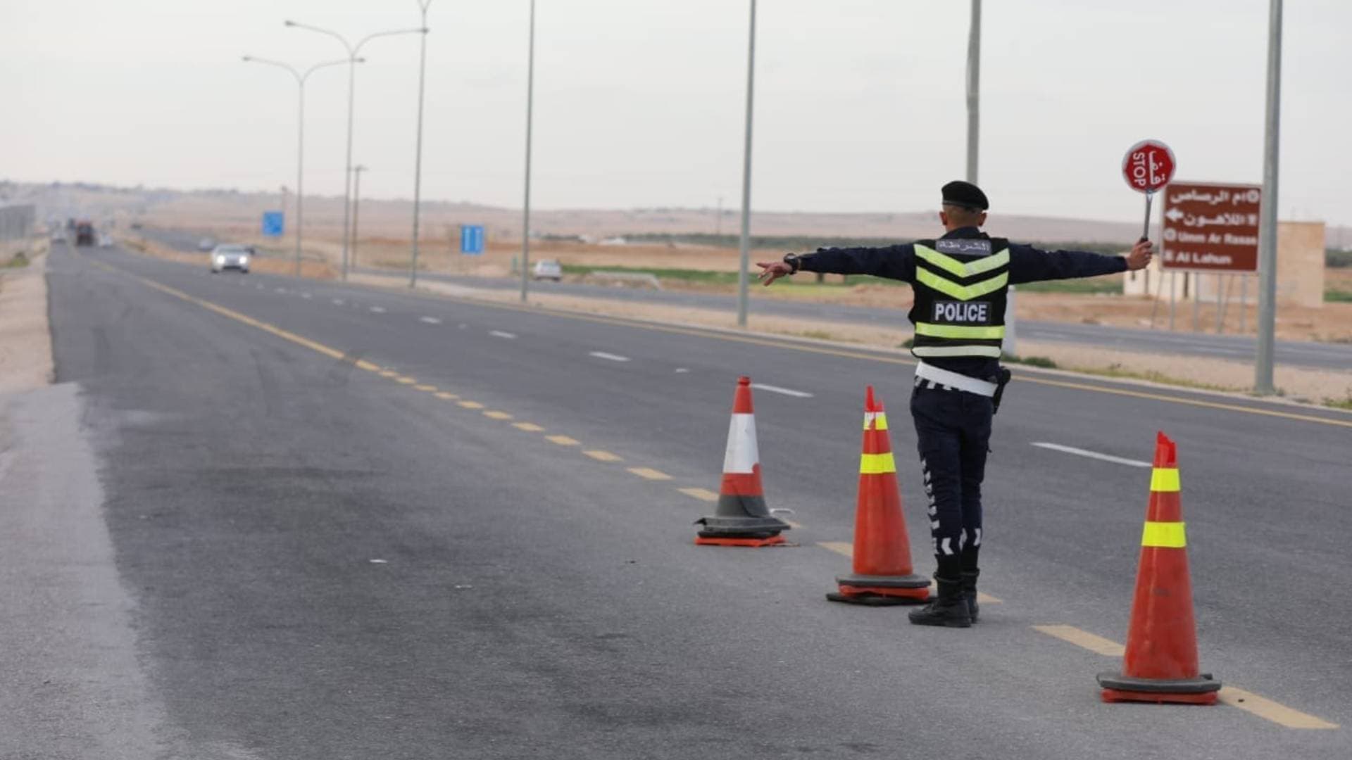 الدوريات الخارجية: ضبط مركبة تسير بسرعة 265 كم/ساعة على الطريق الصحراوي