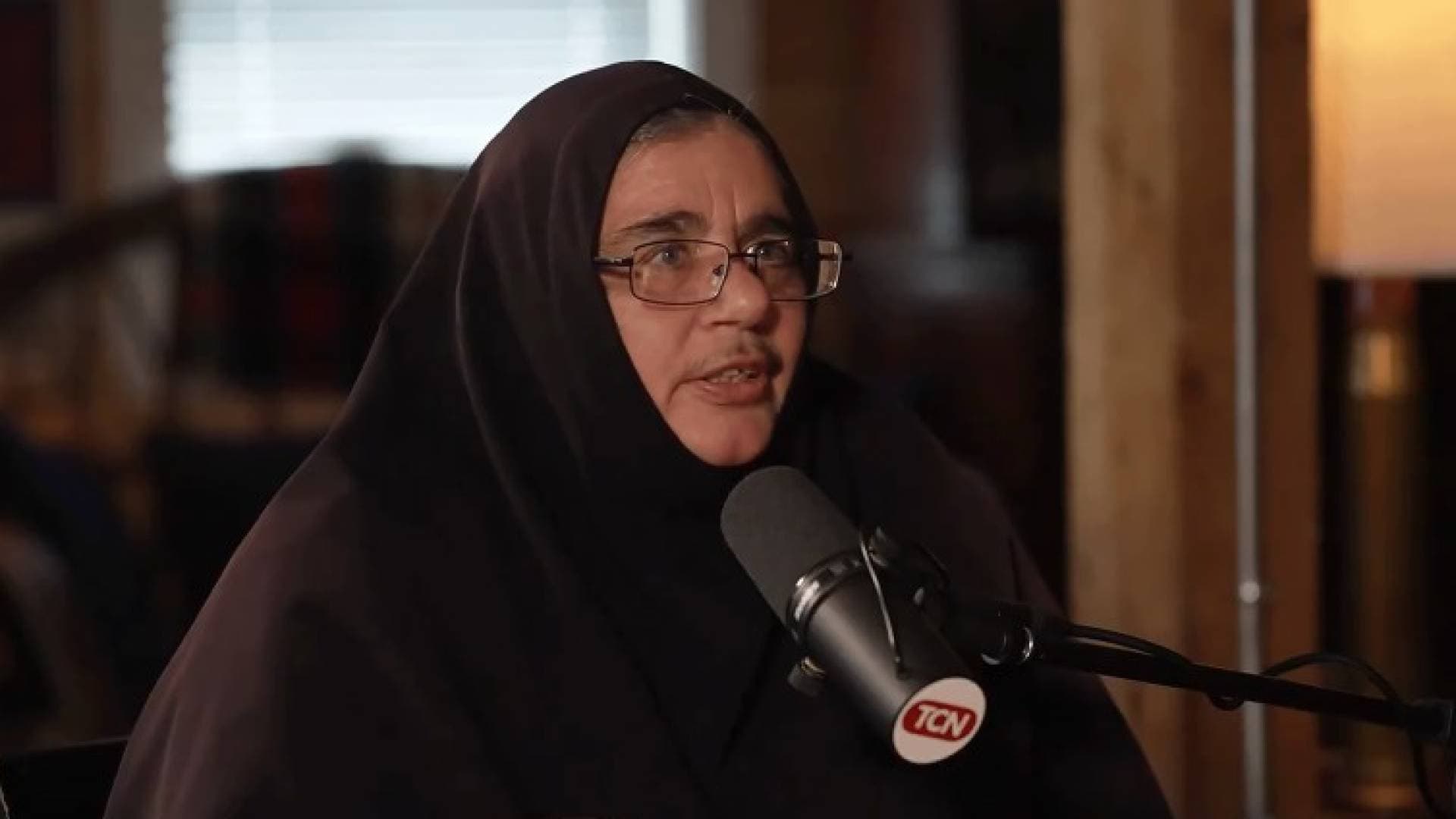 راهبة أمريكية: حماس حركة مقاومة تدافع عن شعبها.. والمسيحيون والمسلمون يعانون معا من الاحتلال