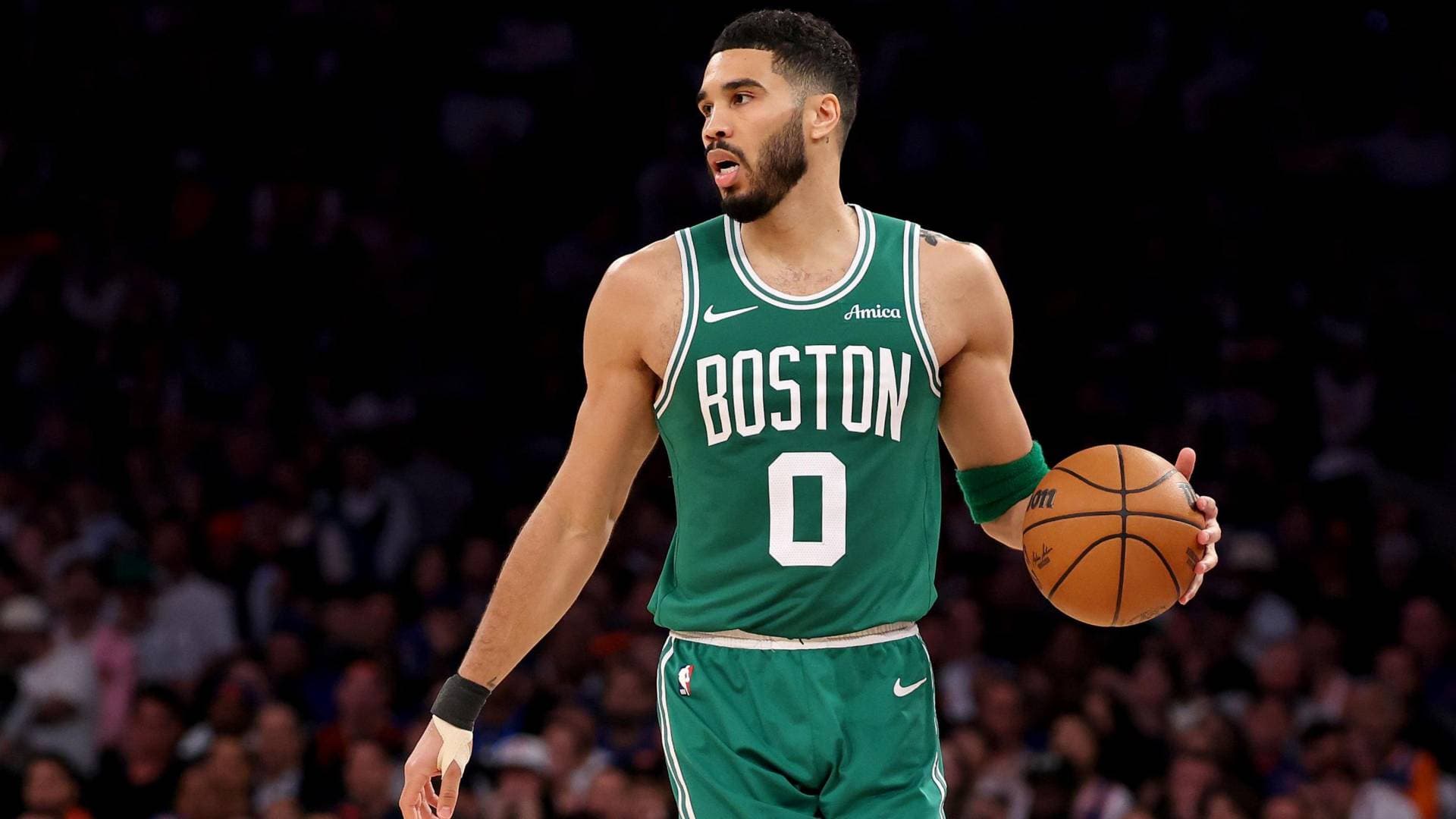 الـ NBA تصادق على بيع بوسطن سلتيكس بصفقة تاريخية قيمتها 6.1 مليار دولار