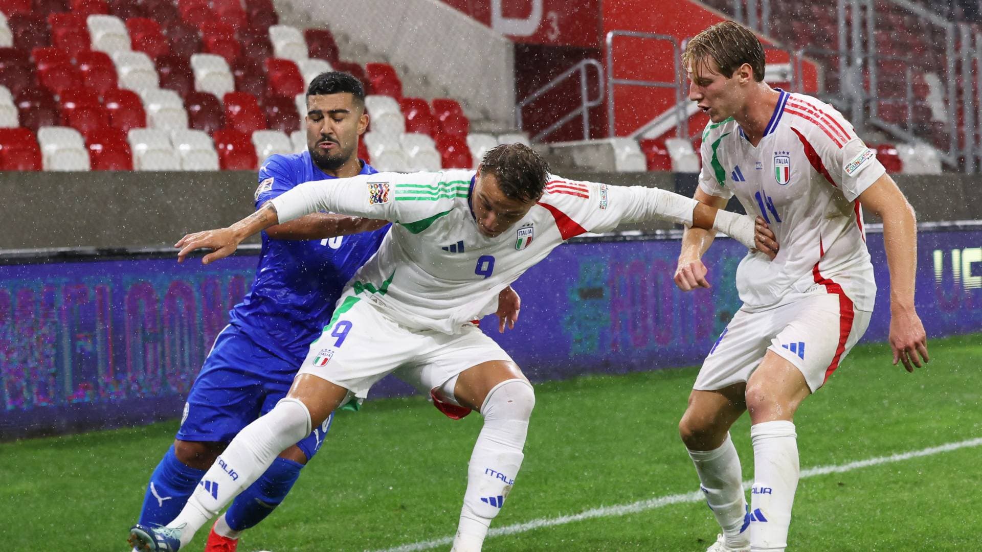 انتهاء الشوط الأول من مباراة إيطاليا ومنتخب الاحتلال الإسرائيلي بالتعادل