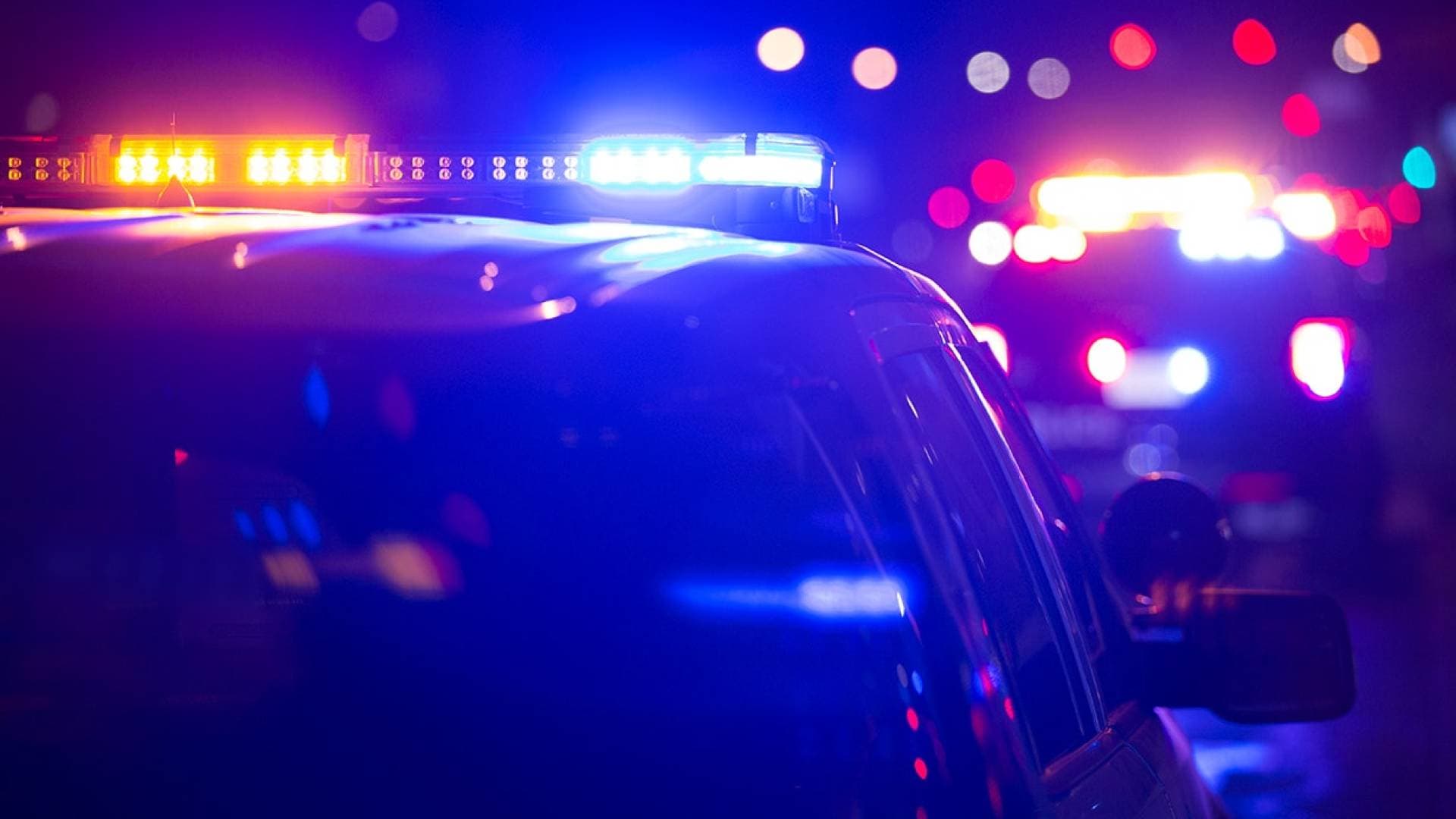 السلطات الأمريكية: مقتل شخص وإصابة آخرين في إطلاق نار استهدف حفل زفاف بنيوهامبشير