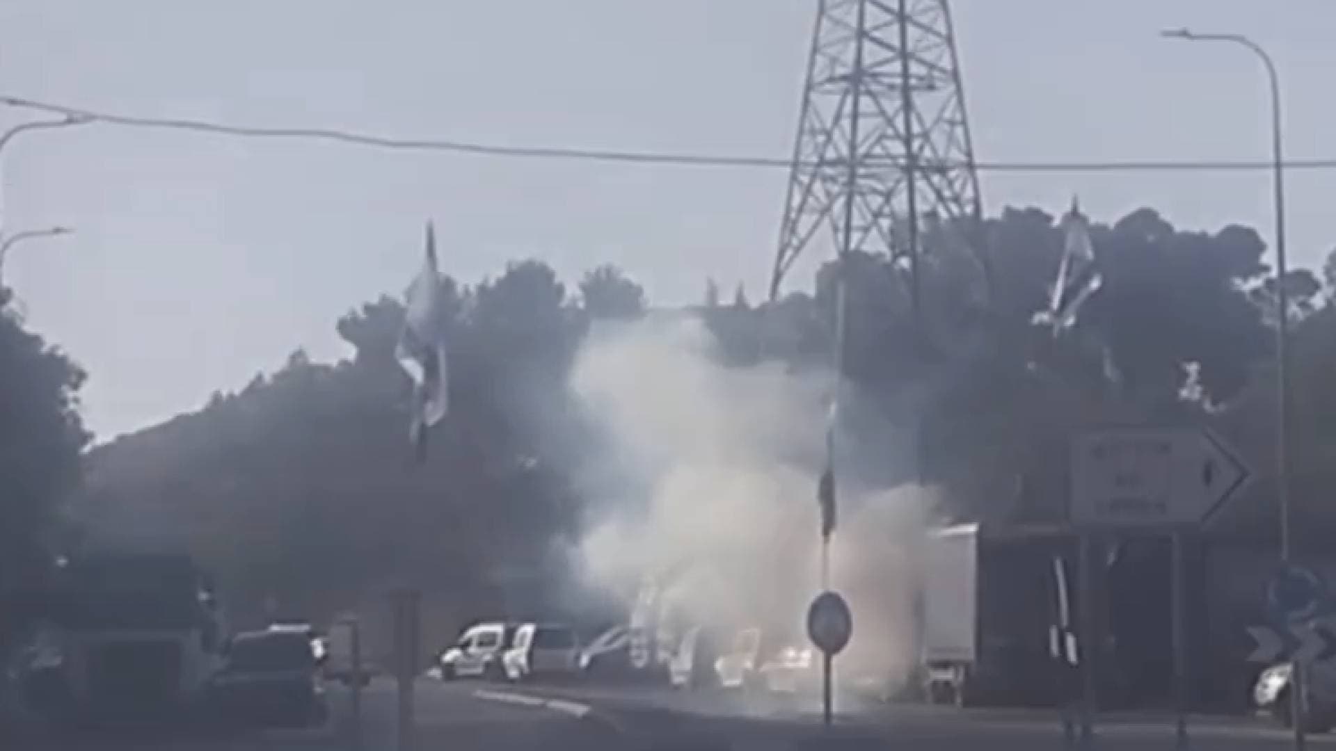 عشرات الإصابات بالاختناق جراء هجوم لجيش الاحتلال على بلدة إذنا بالخليل (فيديو)