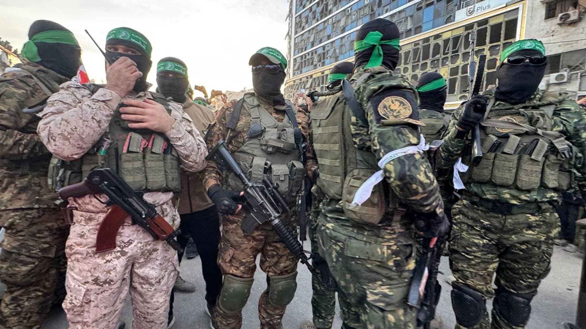 أسامة حمدان يؤكد لـ"فرانس برس": الإفراج عن 48 محتجزا من غزة يبدأ صباح الاثنين