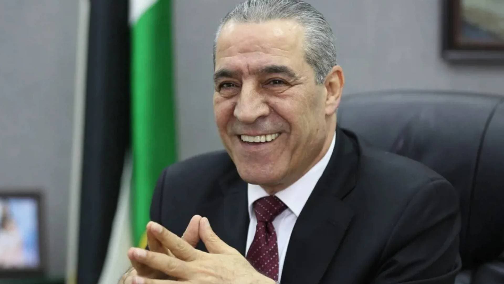 حسين الشيخ يلتقي توني بلير ويؤكد استعداد القيادة الفلسطينية لإنجاح خطة ترمب