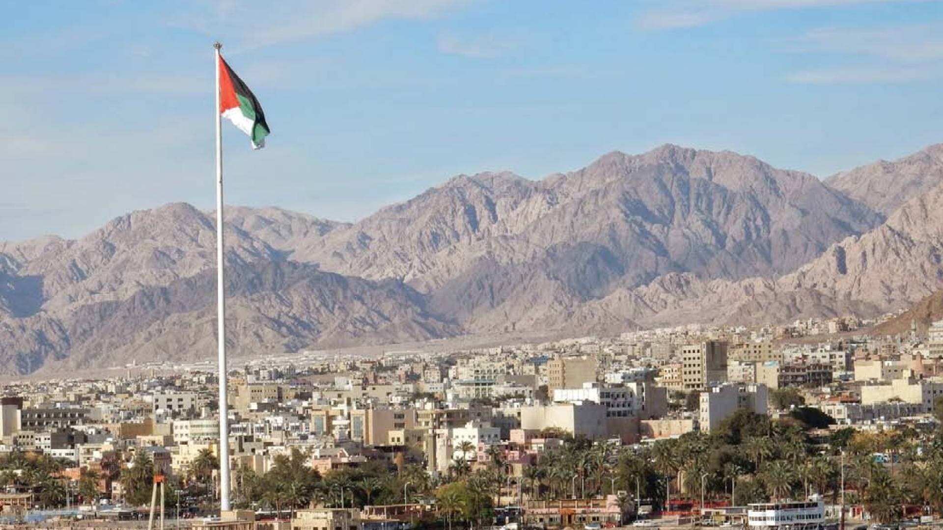 الأمن العام: إسعاف 22 شخصا إثر تسرب غاز داخل مصنع في العقبة والسيطرة على الحادث