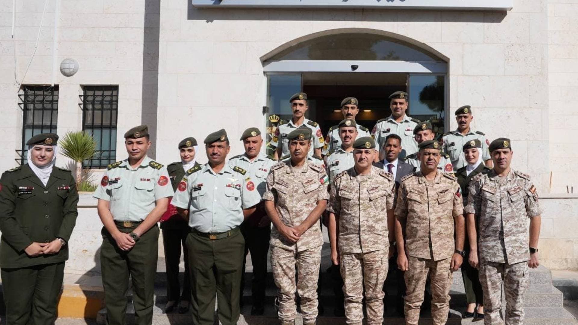 الجيش العربي: اختتام دورتي الإعلام التأسيسية لضباط الصف ودورة توظيف الطائرات المسيرة في الإعلام وعمليات المعلومات