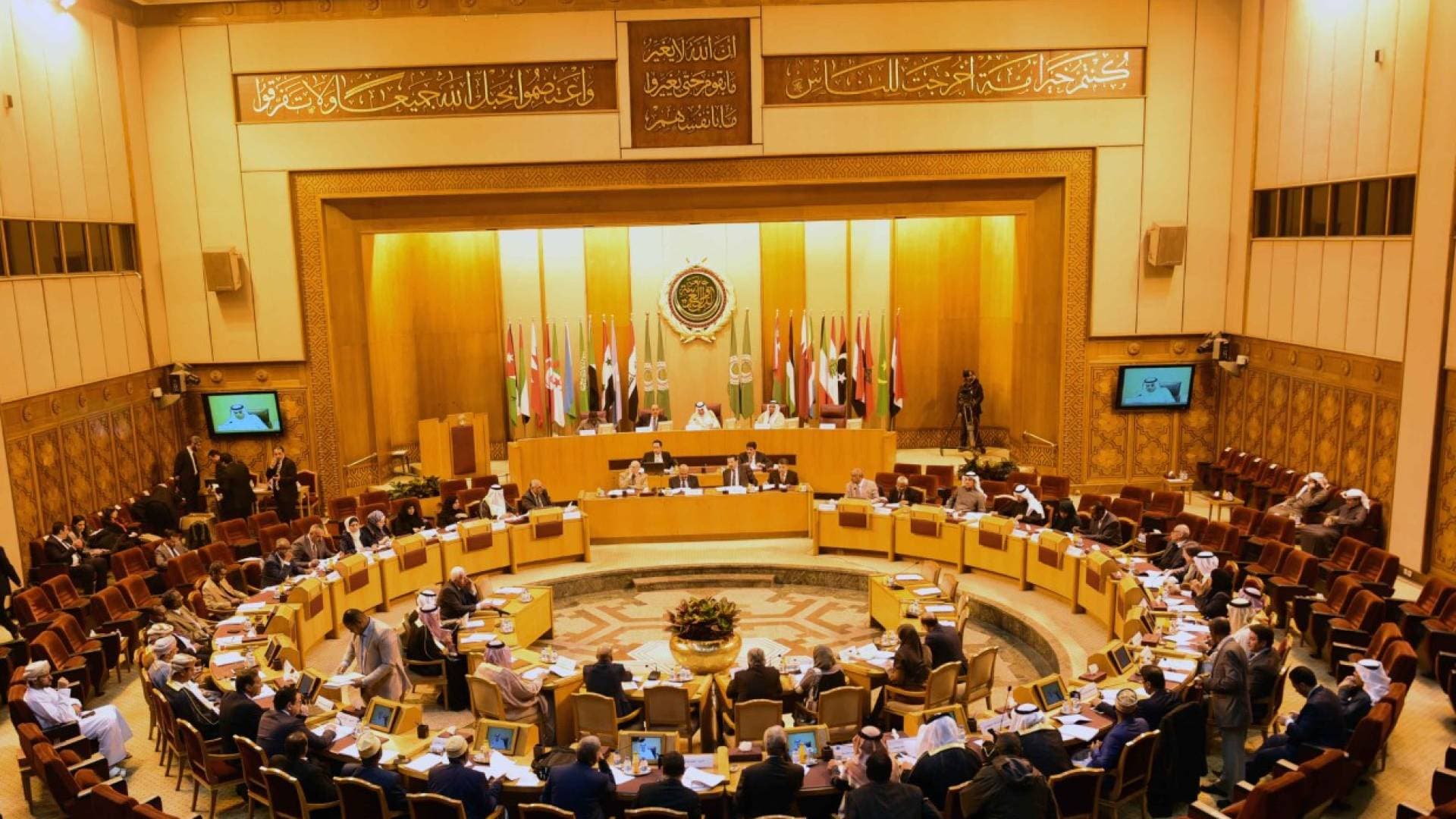 رئيس البرلمان العربي يطالب بحشد دولي لإعمار غزة وترجمة الاعتراف بالدولة الفلسطينية