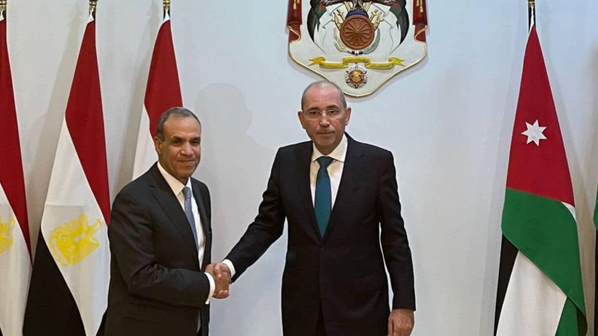 الصفدي ونظيره المصري يبحثان هاتفيا تثبيت هدنة غزة والانتقال للمرحلة الثانية من الاتفاق
