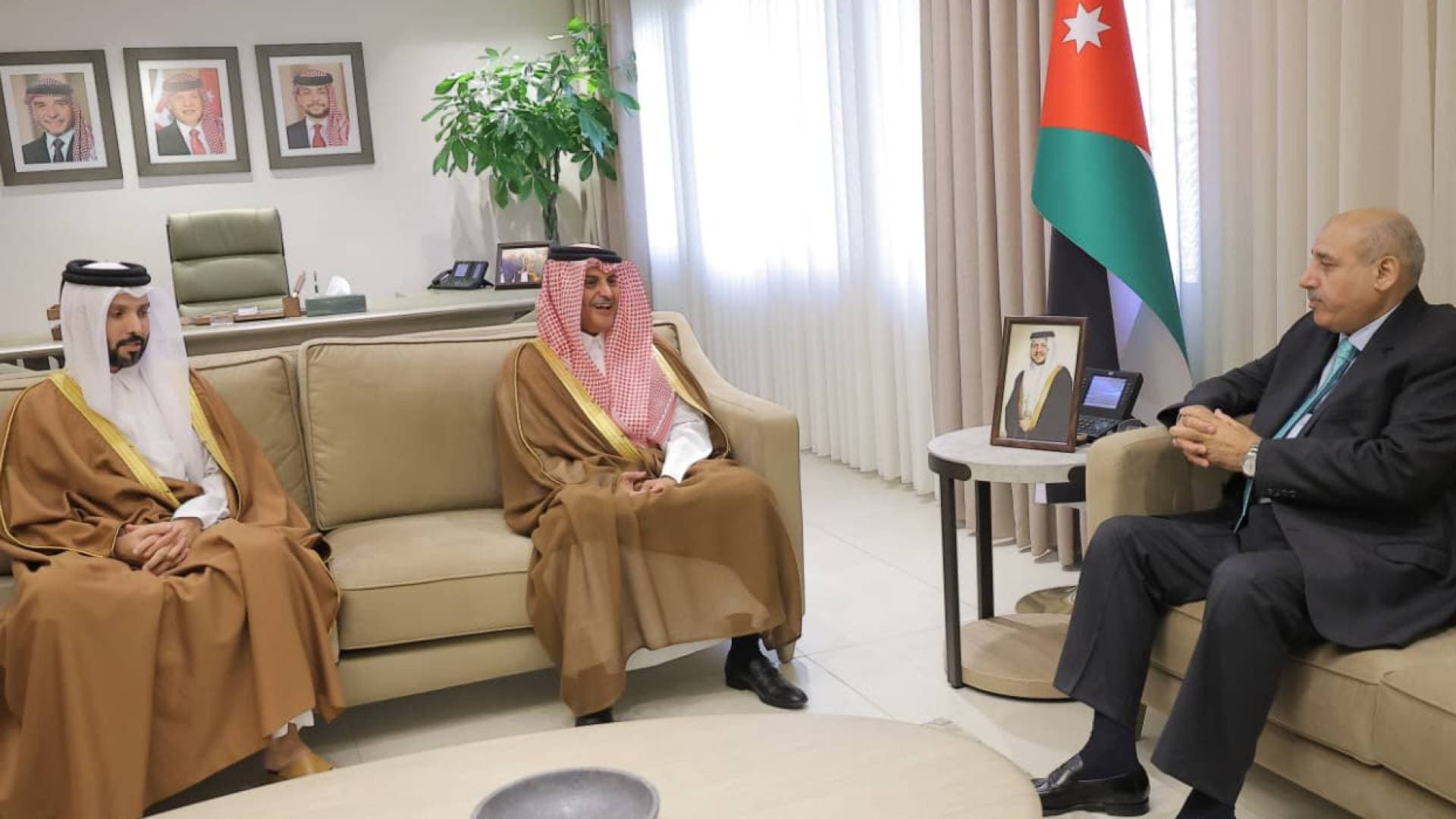 رئيس مجلس النواب يلتقي السفير القطري لبحث العلاقات البرلمانية والاقتصادية