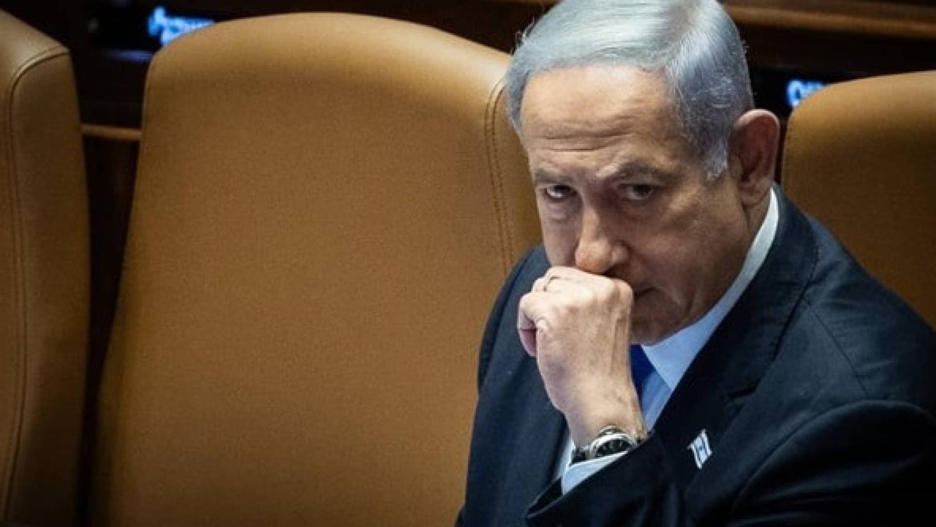 استطلاع"إسرائيلي": الليكود يتصدر بـ27 مقعدا واندماج بينيت-آيزنكوت قد يتفوق عليه