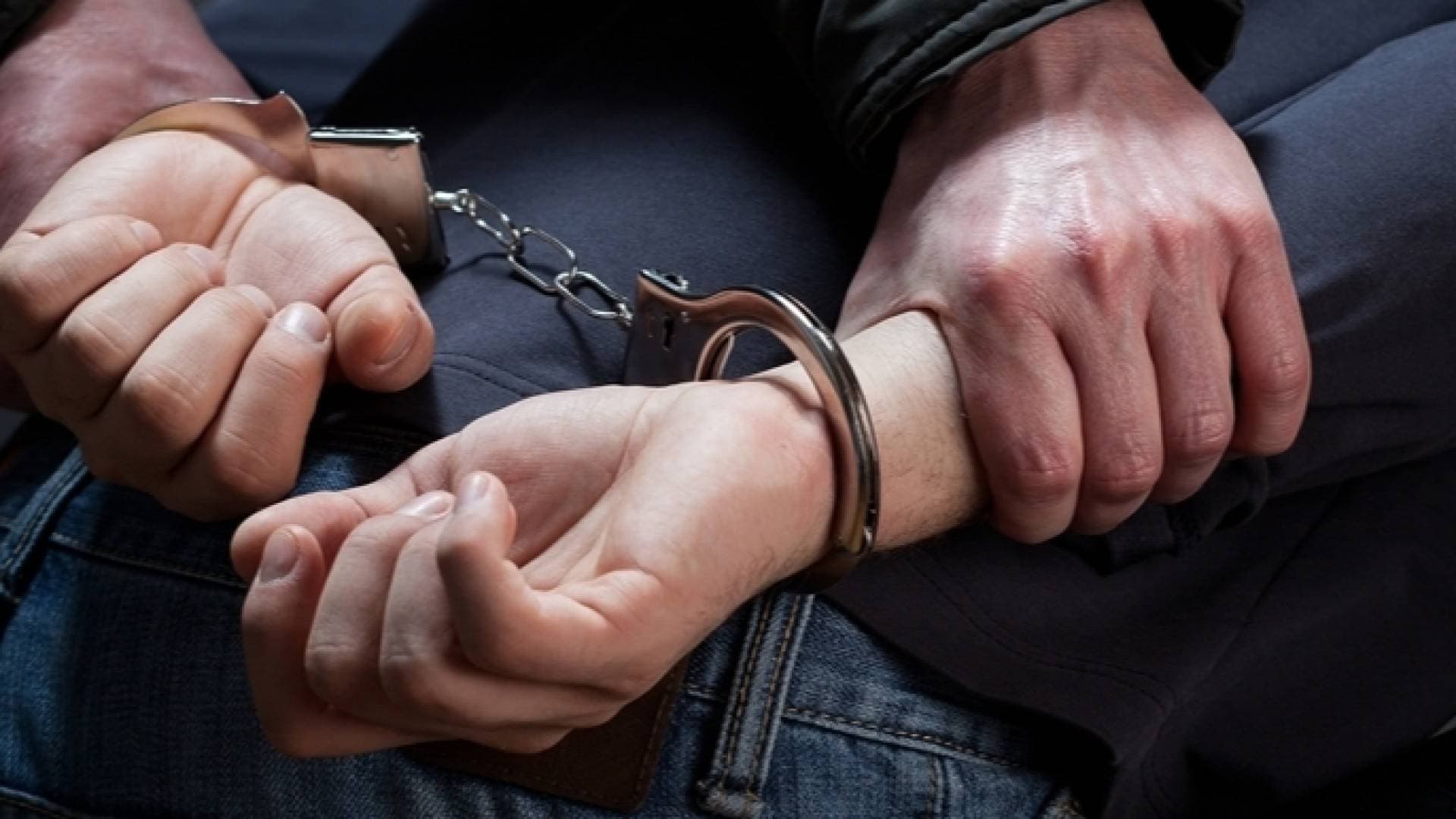 الأمن العام: القبض على شخص طلب أموالا من سائح في محافظة العقبة.. فيديو