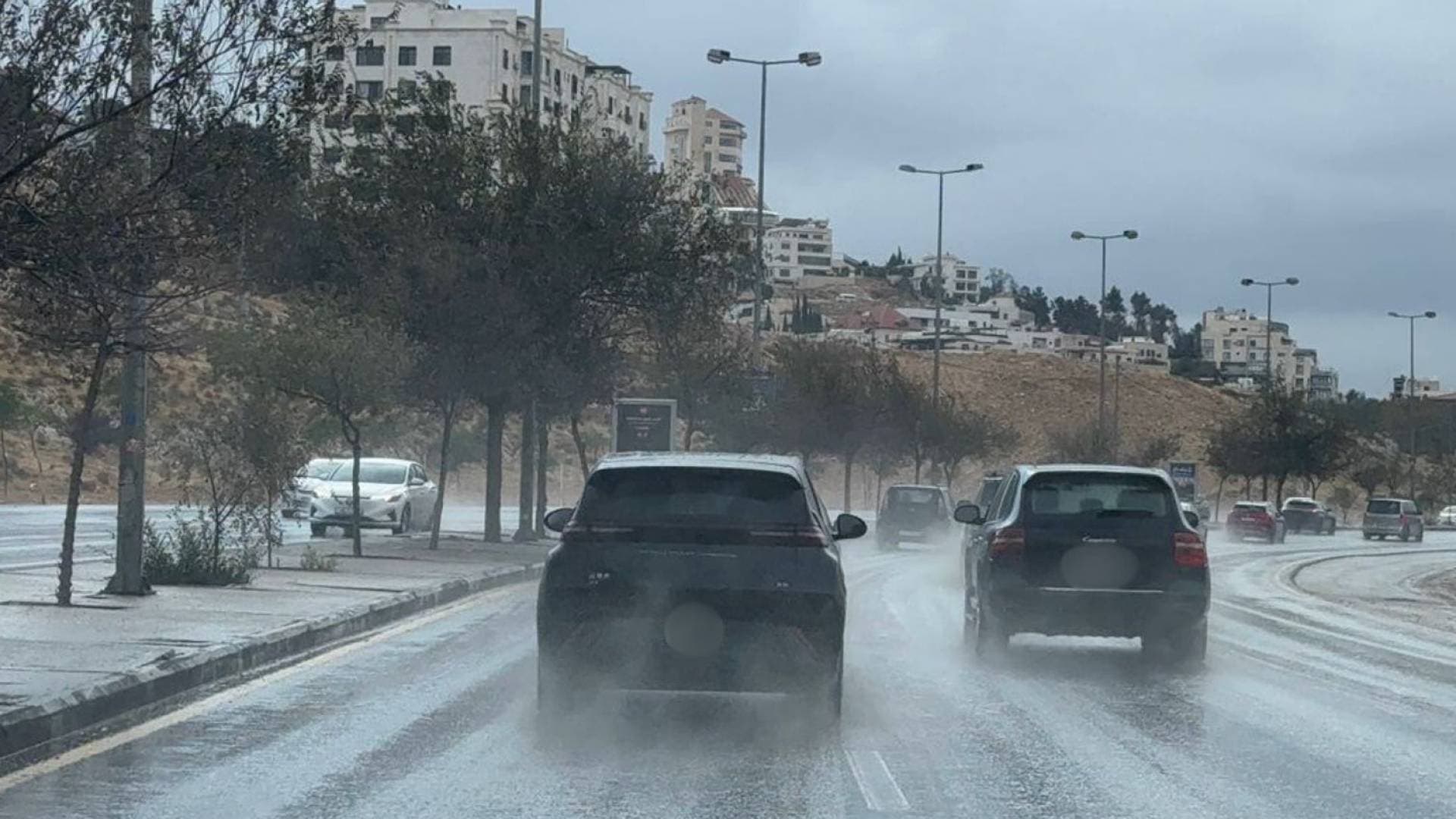 طقس العرب: سحب رعدية وأمطار غزيرة وتحذير من السيول في هذه المناطق