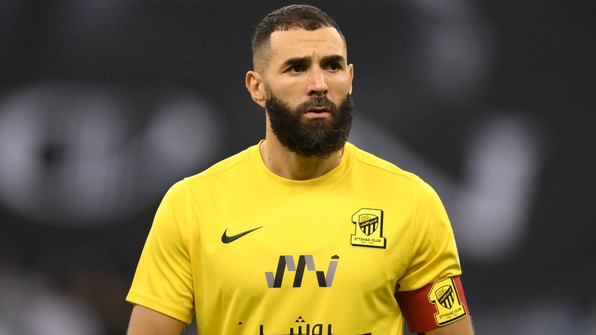 الـ 100 مليون في خطر! الاتحاد يؤجل تجديد عقد كريم بنزيما
