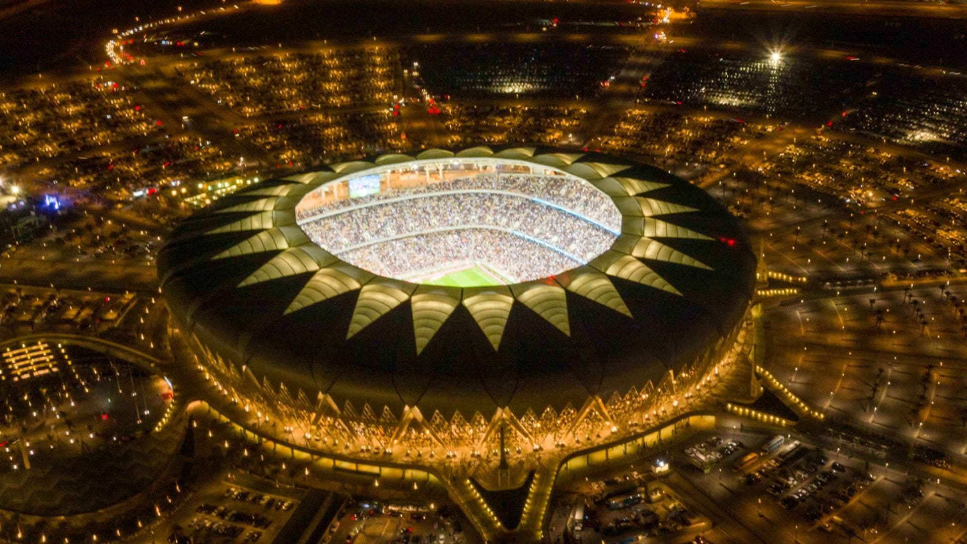 السعودية تقرر توطين 12 مهنة في القطاع الريادي الخاص