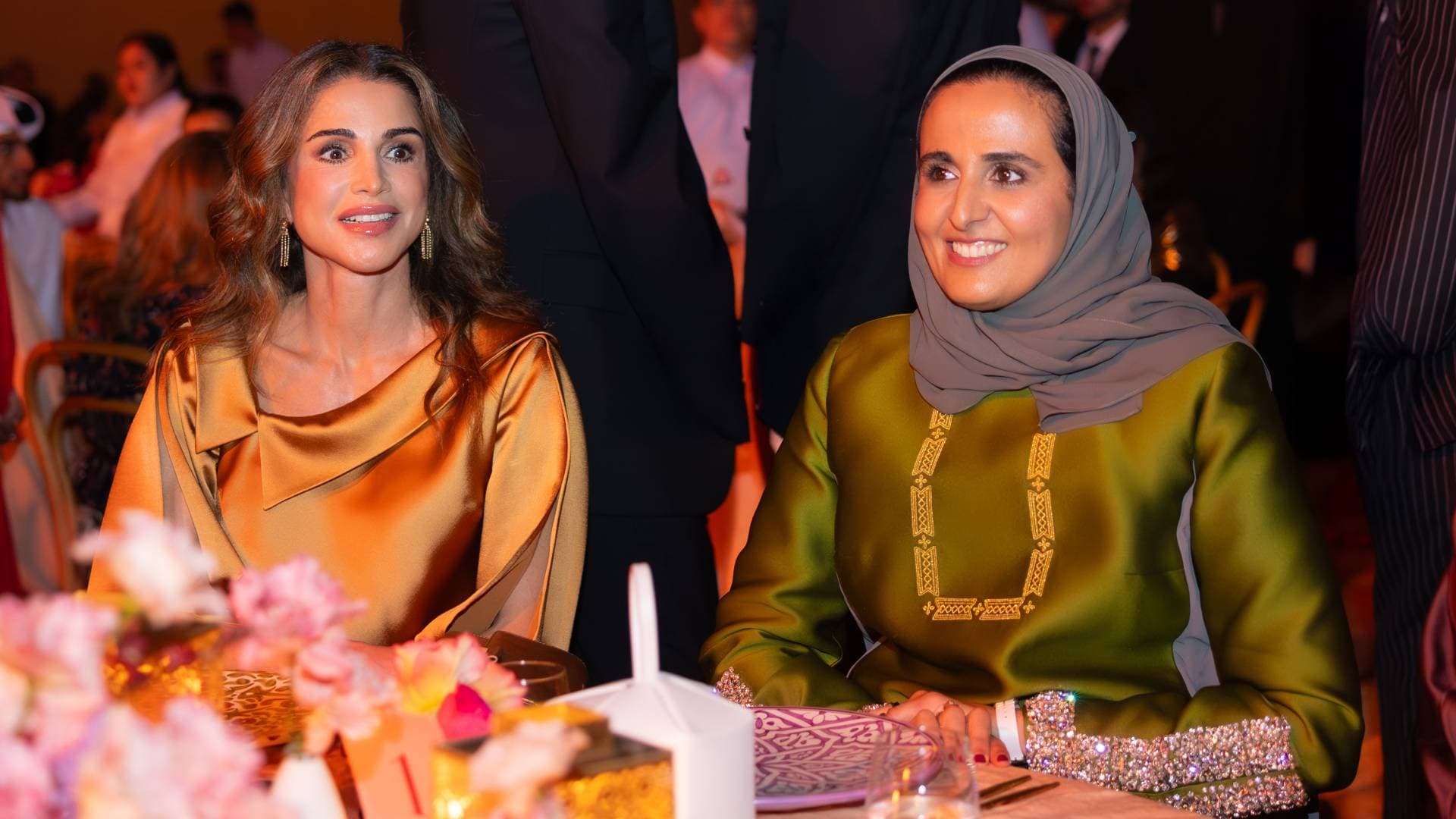 الملكة رانيا العبدالله تشارك في عشاء خيري أقيم في متحف الفن الإسلامي بالدوحة