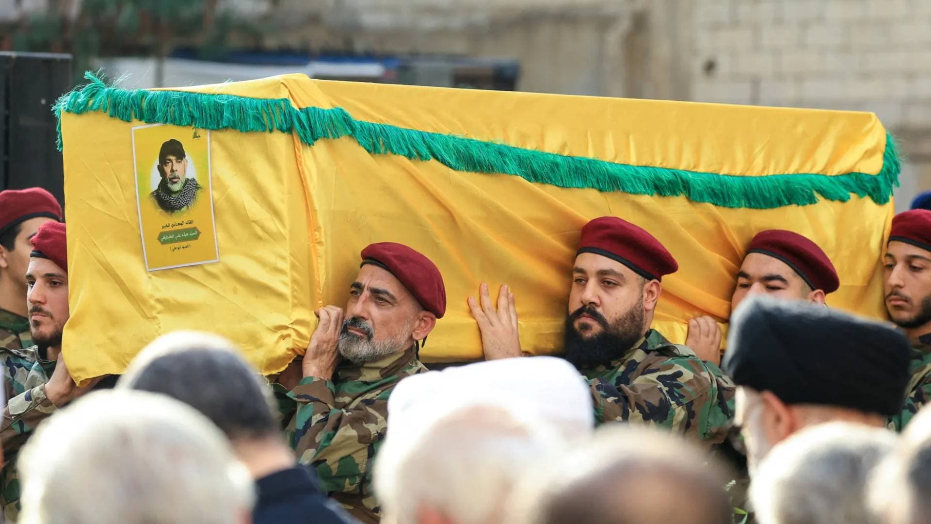 حزب الله يشيع "أبو علي الطبطبائي".. ودعموش يتوعد: "على الصهاينة أن يبقوا قلقين لأنهم ارتكبوا خطأ كبيرا" -فيديو