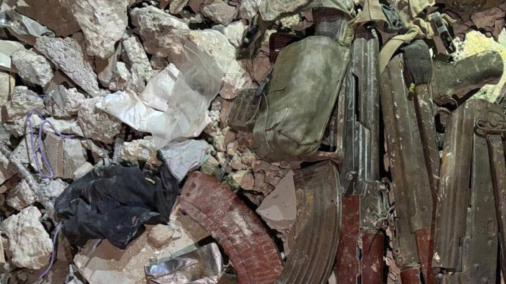 جيش الاحتلال يزعم استهداف 5 عناصر من حماس خرجوا من أنفاق رفح