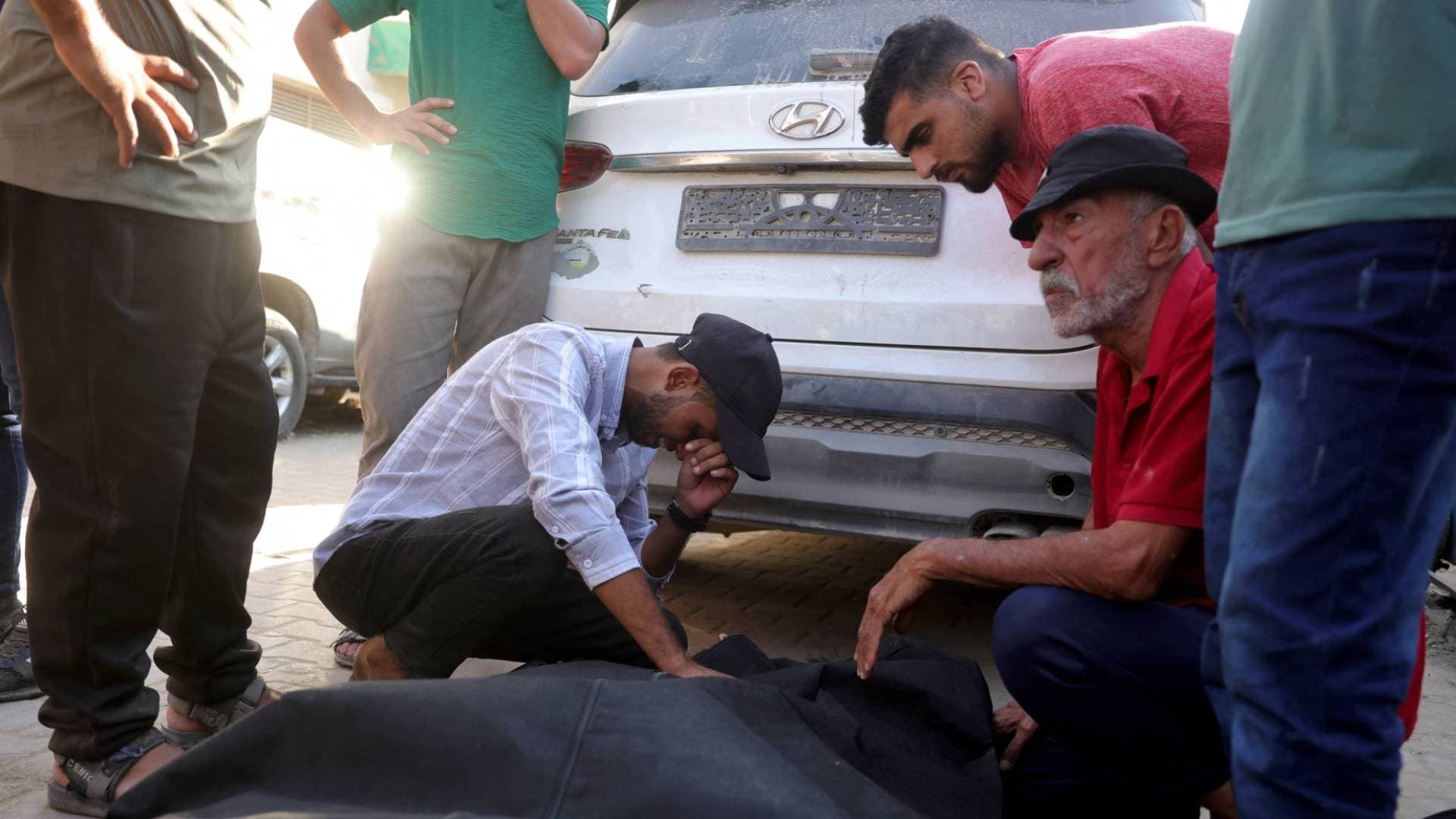 مراسل رؤيا: ارتقاء شهيدين جراء غارات للاحتلال على غزة