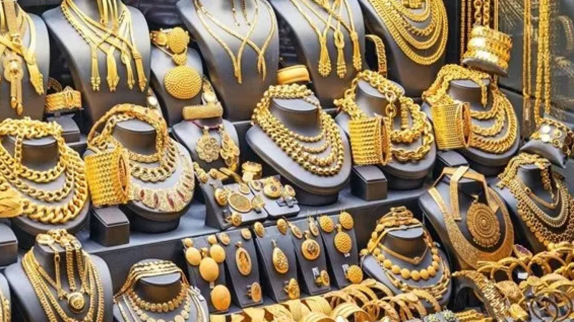 قفزة جديدة لأسعار الذهب.. الأوقية تقترب من 4200 دولار