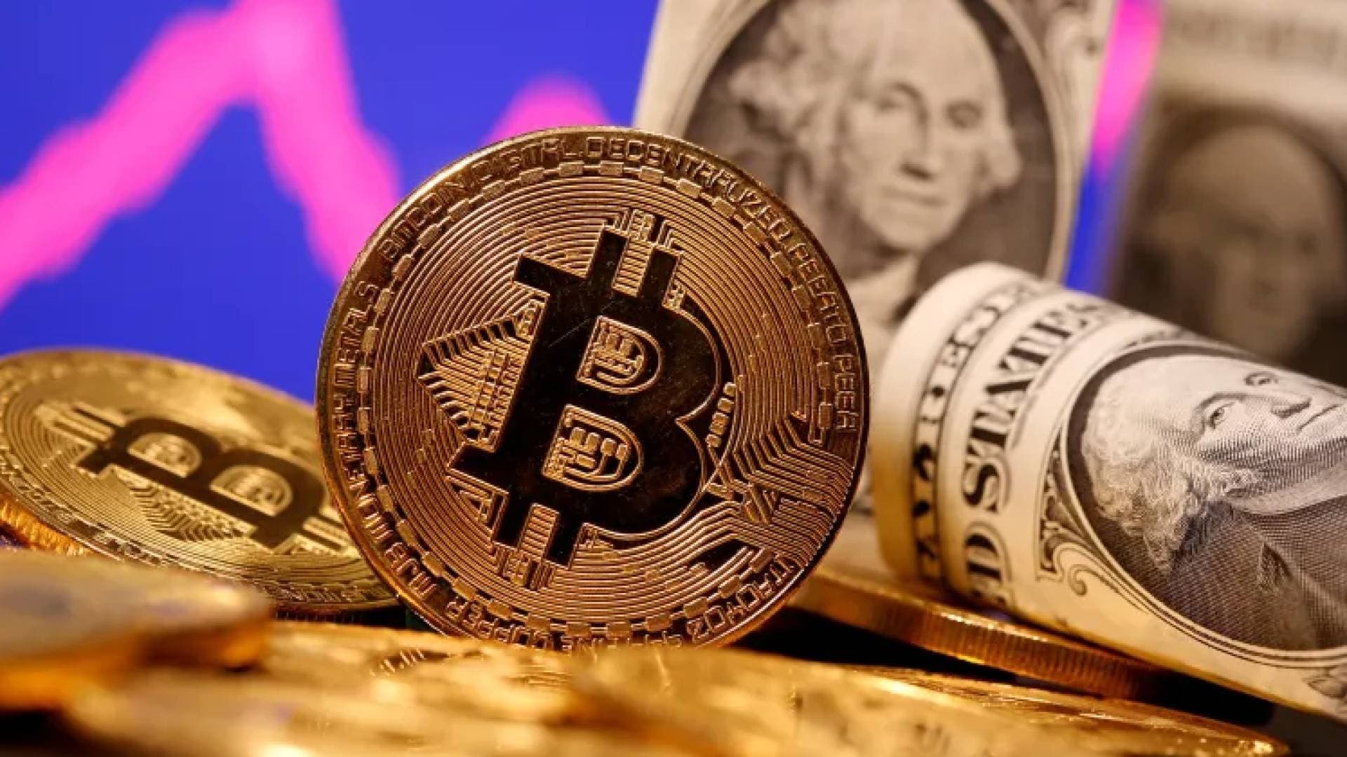 هدوء حذر في سوق العملات الرقمية: البيتكوين يتراجع تحت 91 ألف دولار