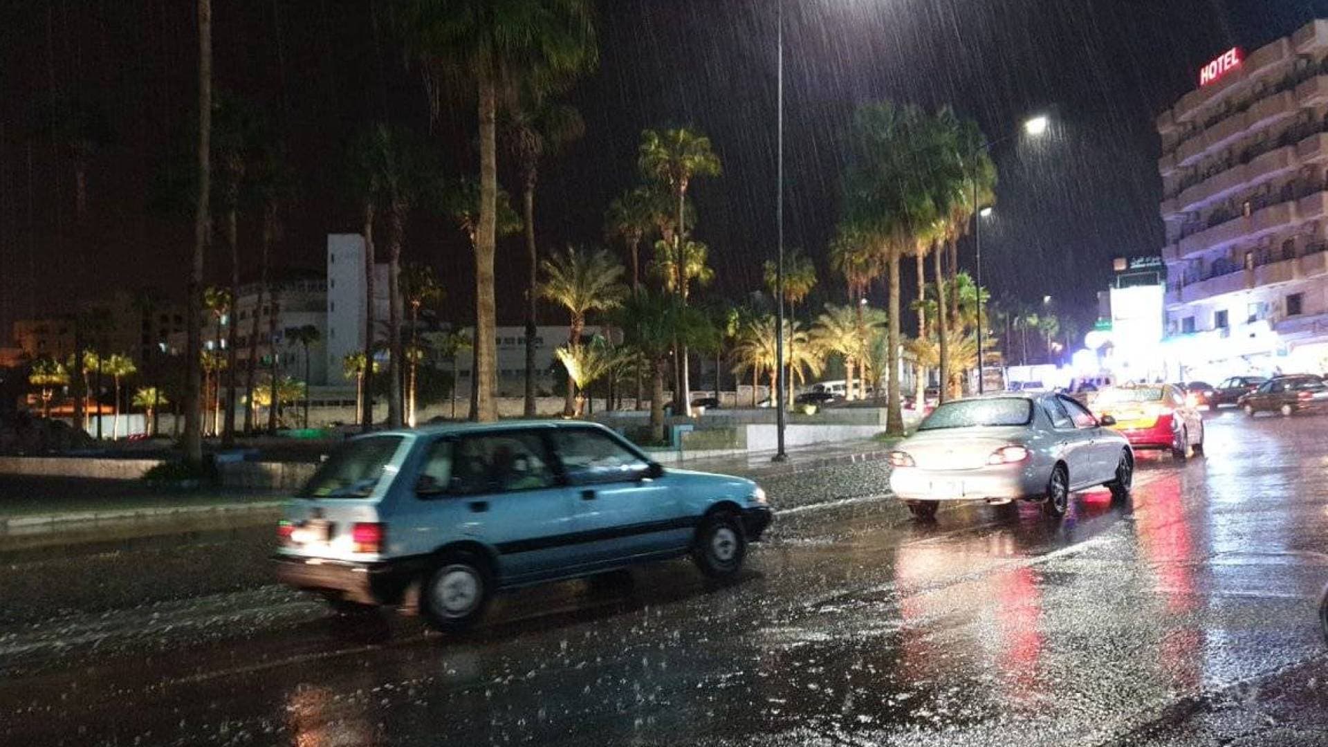 طقس العرب: هطول زخات من الأمطار بشدة متفاوتة يصاحبها البرق والرعد في العقبة السبت