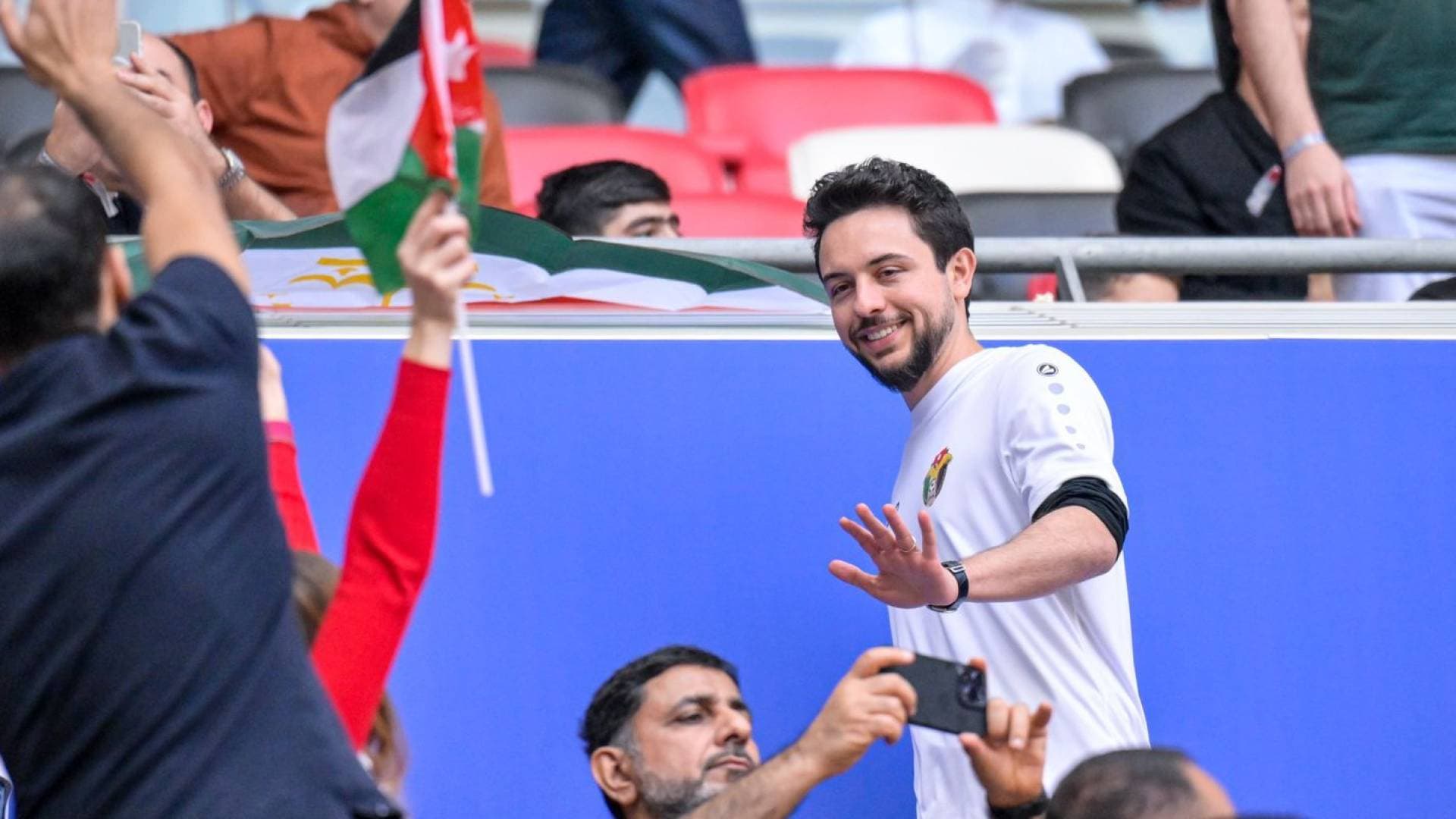 ولي العهد يهنئ النشامى عبر إنستغرام بالأداء الجبار ويبارك التأهل