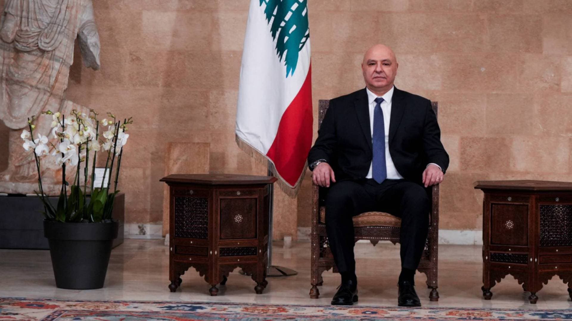 الرئيس اللبناني: نرحب بأي دور فرنسي يهدف إلى وقف الأعمال العدائية وانسحاب"اسرائيل" من الجنوب