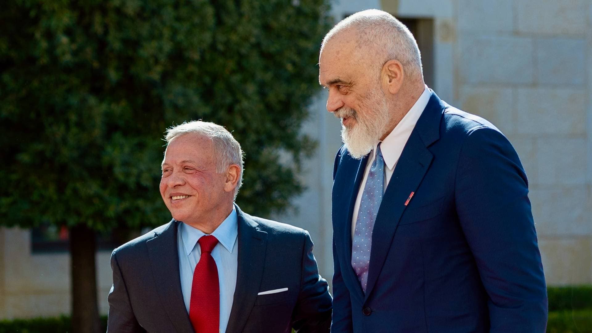 الملك ورئيس وزراء ألبانيا يترأسان جولة جديدة من "اجتماعات العقبة" في موقع عماد السيد المسيح