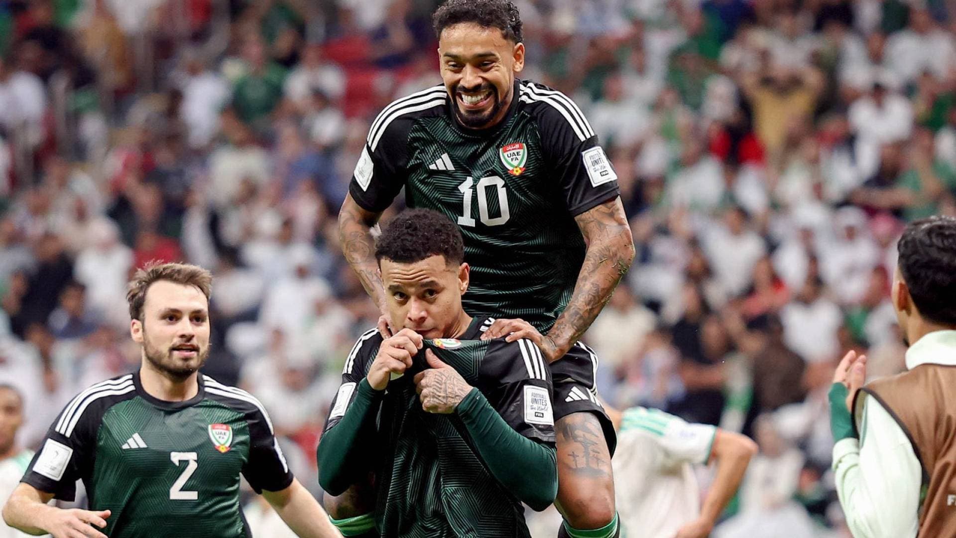 الإمارات تقصي الجزائر بركلات الترجيح وتحجز مقعدها في نصف نهائي كأس العرب