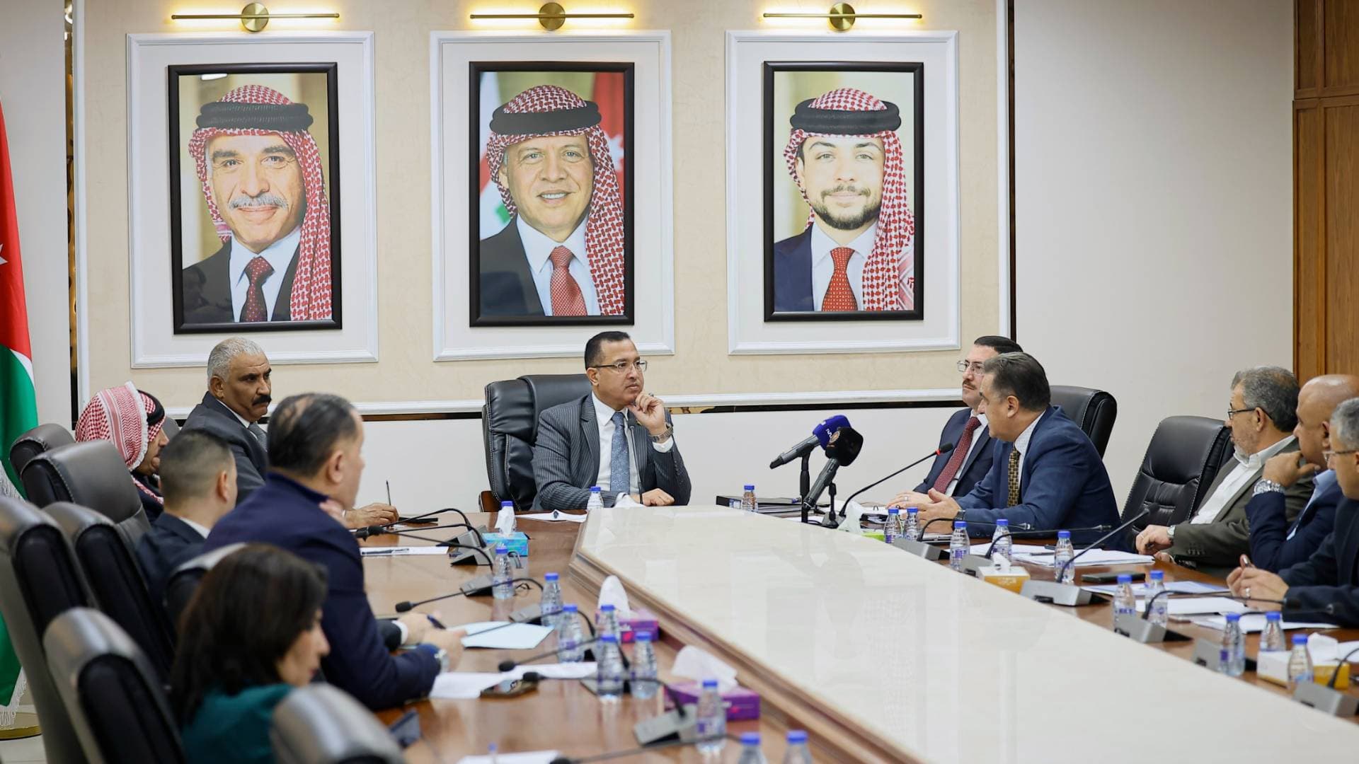 اللجنة الإدارية النيابية تبحث تثبيت موظفي دائرة الإحصاءات العامة