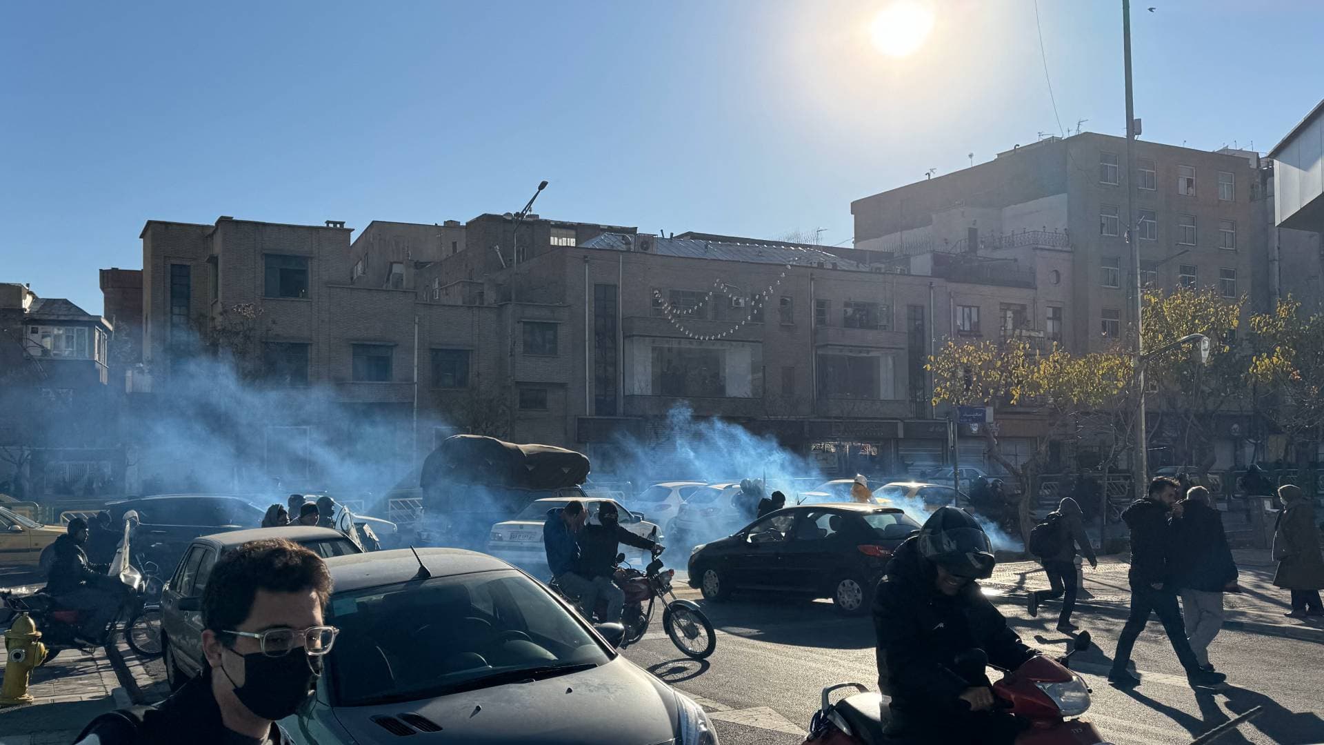 السلطات الإيرانية توقف 30 شخصا في طهران بتهمة "الإخلال بالنظام العام"