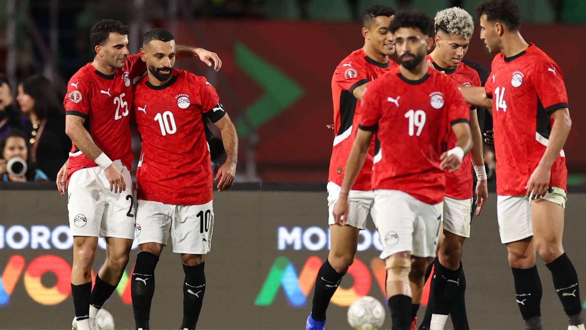 مصر تتجاوز بنين بثلاثية ماراثونية وتبلغ ربع نهائي كأس أمم أفريقيا