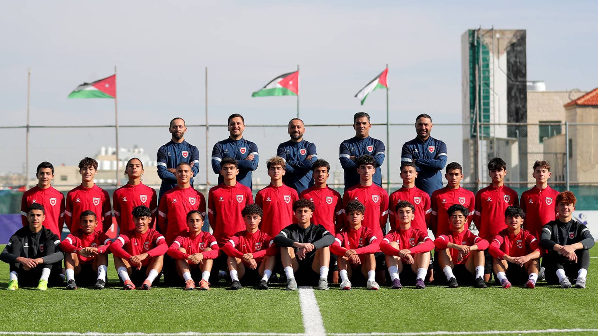 منتخب "الواعدين" يختتم تحضيراته في عمان ويطير إلى الإمارات