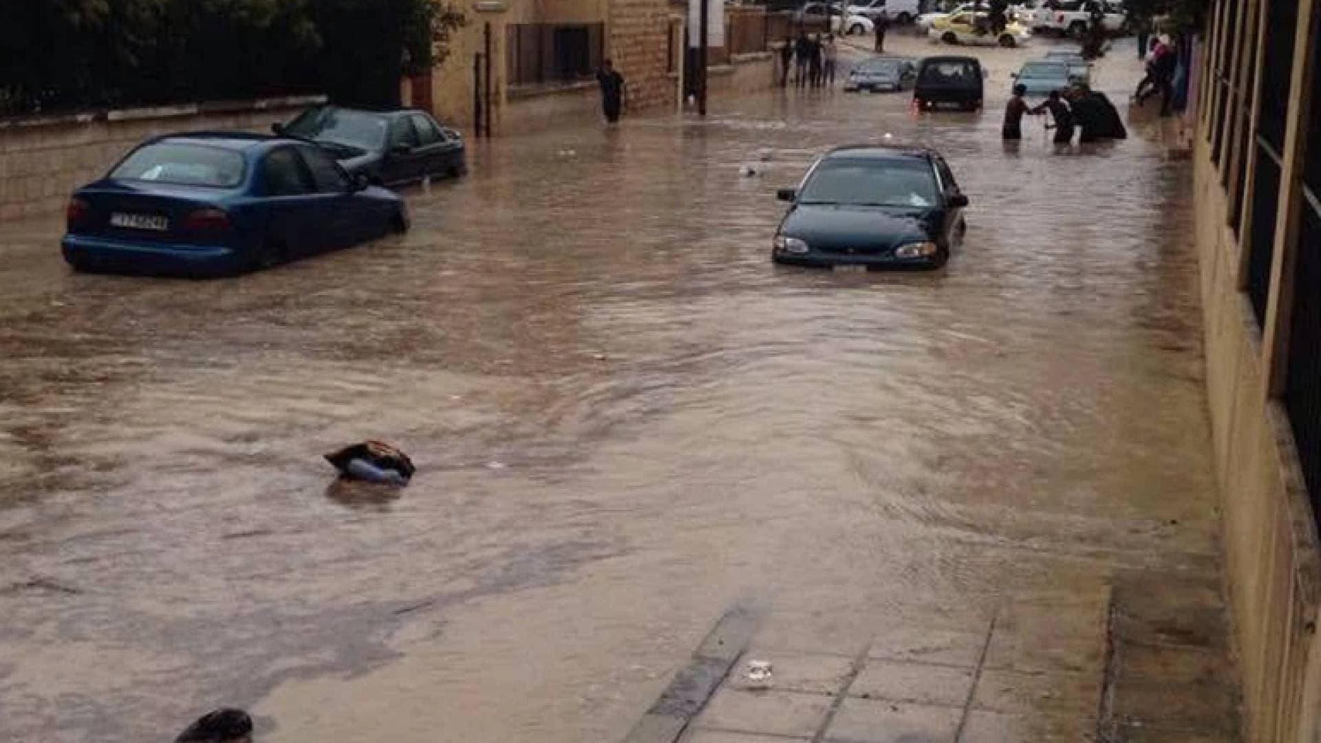 بلدية مادبا لـ "رؤيا": 80 بلاغا لمداهمة المياه في مادبا.. ودعوات لتركيب "الردادات"