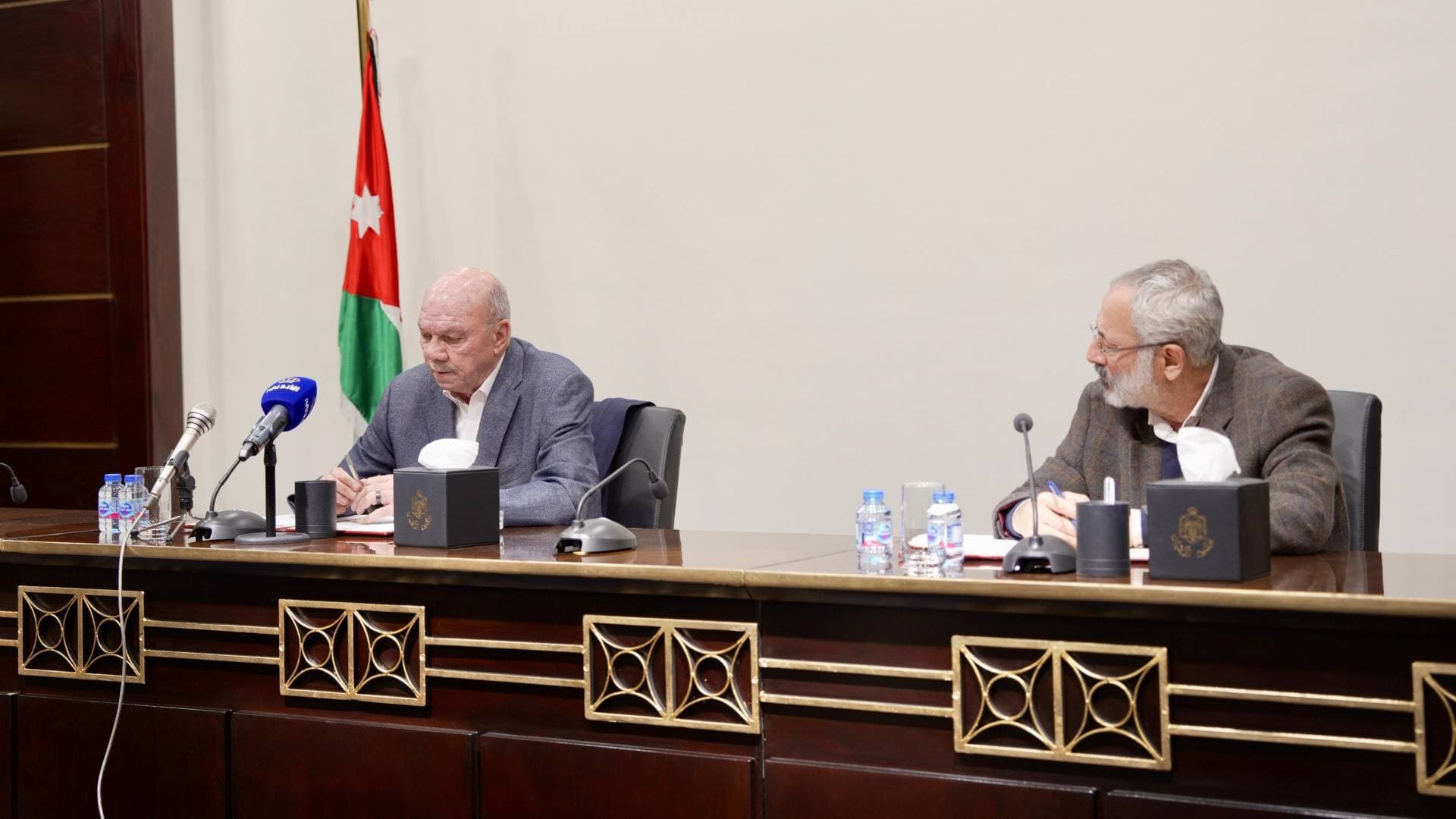 "الفايز" لشباب معان: عليكم التصدي لحملات "الذباب الإلكتروني".. والأردن قوي بقيادته ووعي شعبه
