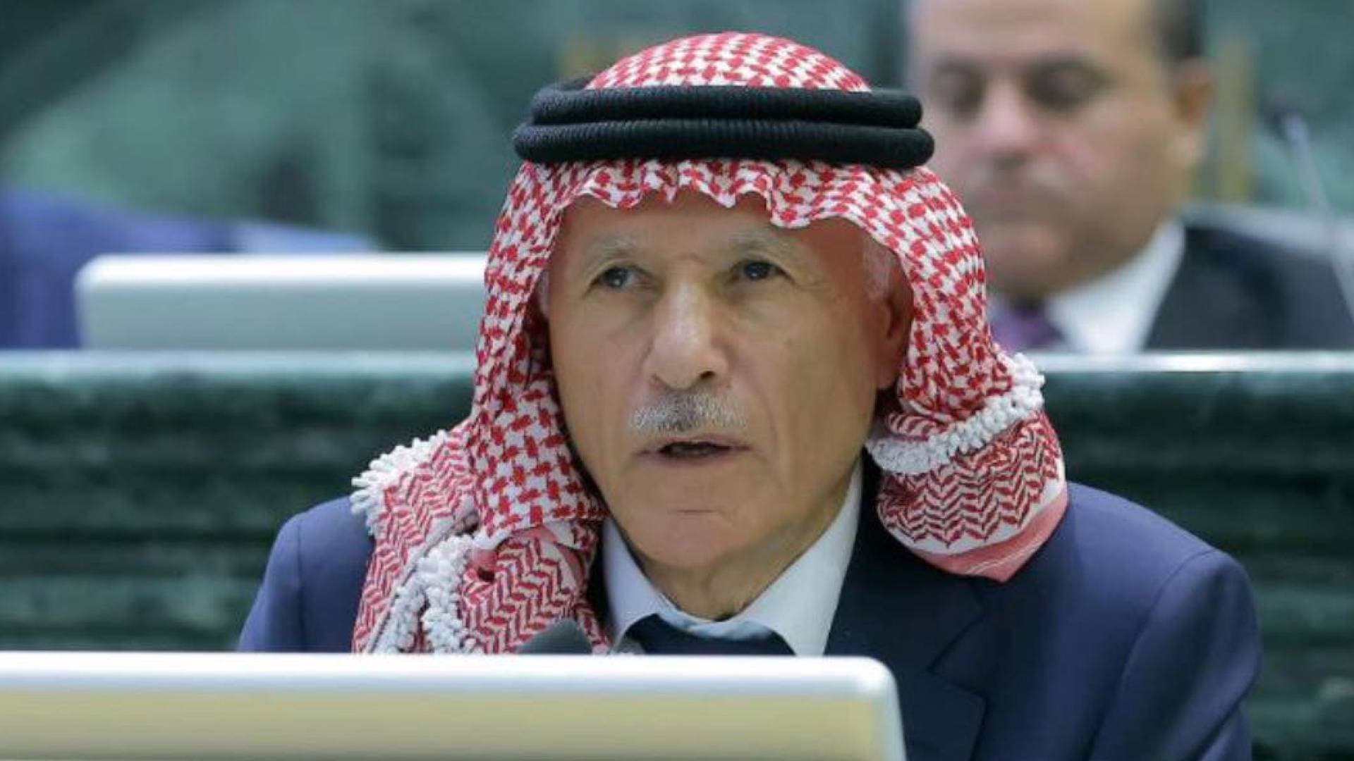 النائب "العرموطي": لم نعتد على "هدايا" الحكومة.. وشعبنا لا يجد لقمة الخبز - فيديو