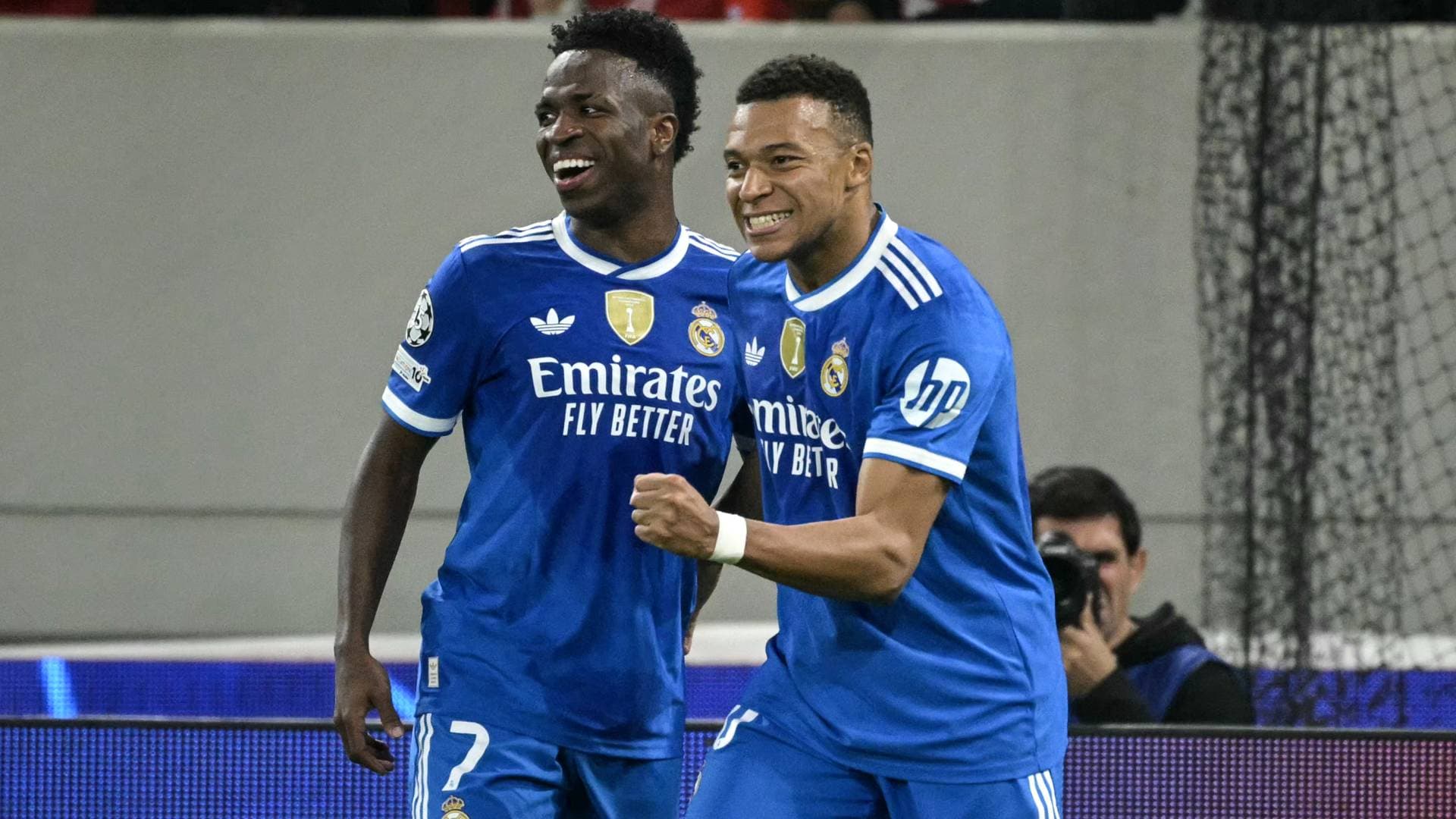 ريال مدريد أمام مفترق طرق بين طموح الليغا وعقبة بنفيكا