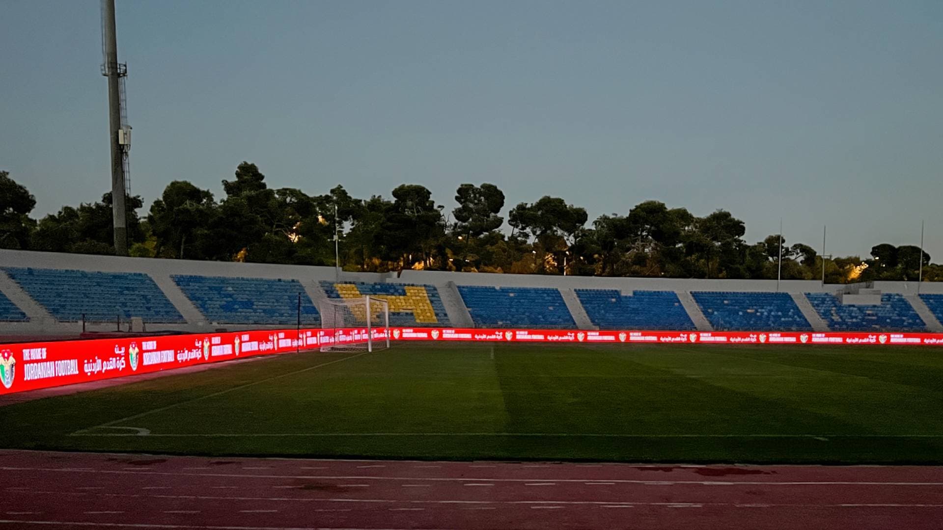 الرمثا ينجو من فخ الأهلي والجزيرة يكتسح السلط برباعية