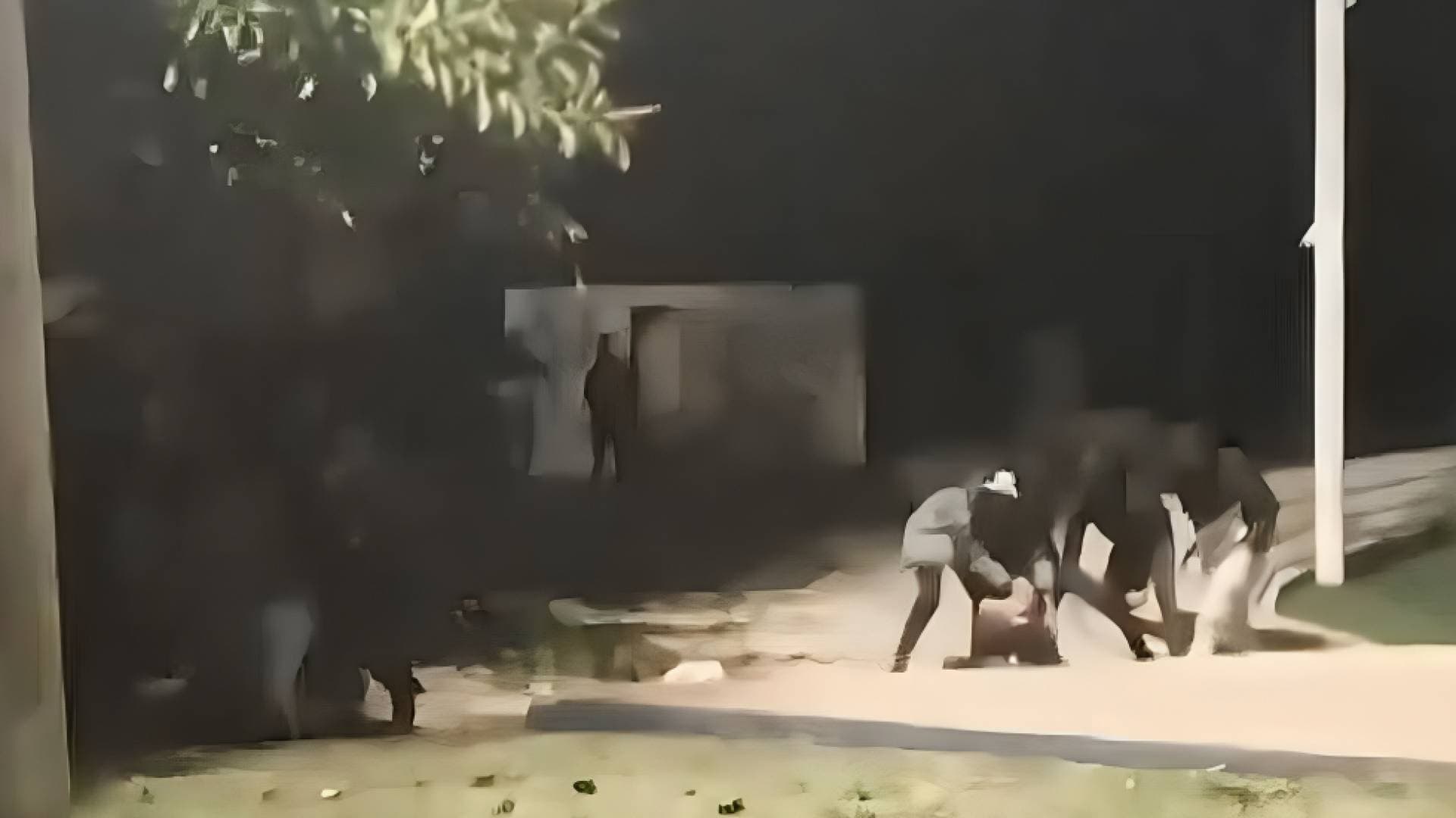 تصاعد العنصرية ضد العمال الهنود في كيان الاحتلال.. كمين محكم عبر "واتساب" يثير أزمة قبل زيارة "مودي"