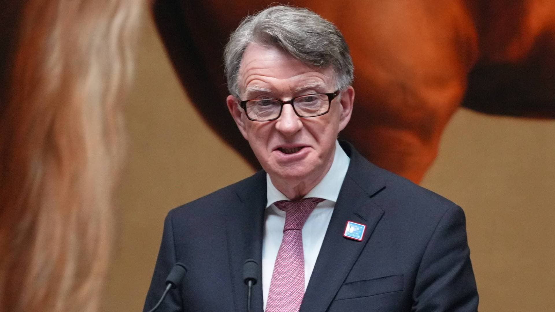 إعلام بريطاني: القبض على السفير البريطاني السابق لدى الولايات المتحدة بيتر ماندلسون في منزله بلندن