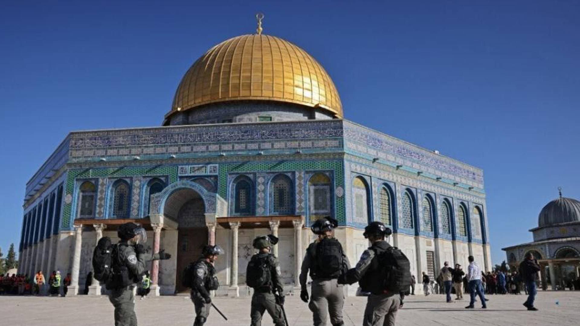 الأردن يدين إغلاق المسجد الأقصى ويؤكد وصايته الهاشمية عليه
