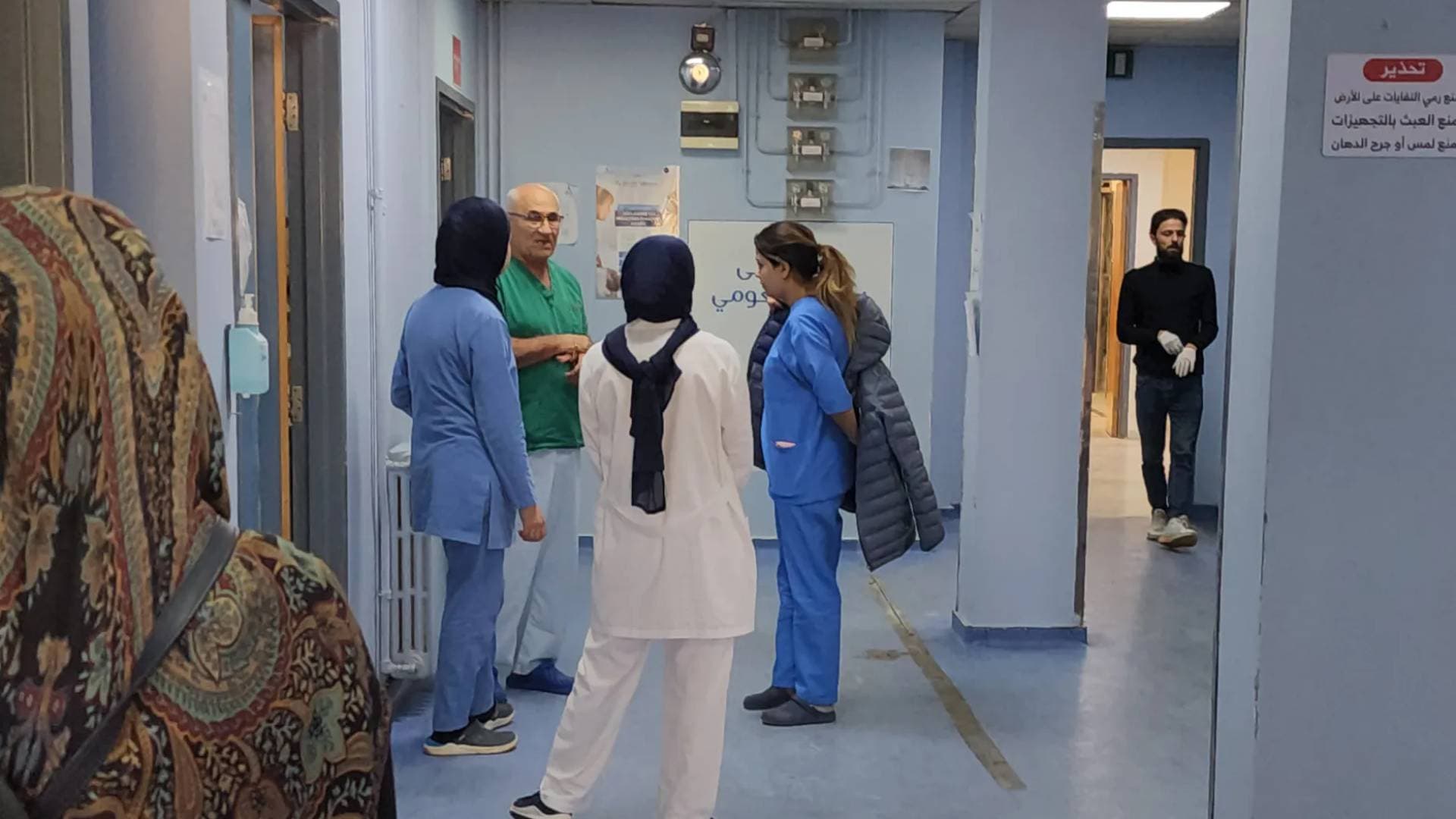 وزير الصحة اللبناني يطلب من مستشفيات حكومية وخاصة الالتزام بتغطية كاملة للمرضى والنازحين