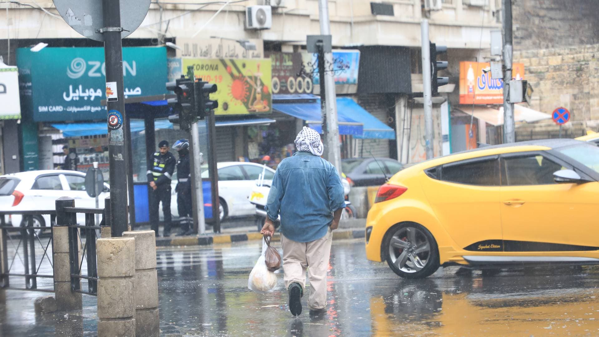 الأمن العام يصدر تحذيرات مشددة مع بدء تأثر الأردن بالمنخفض الجوي