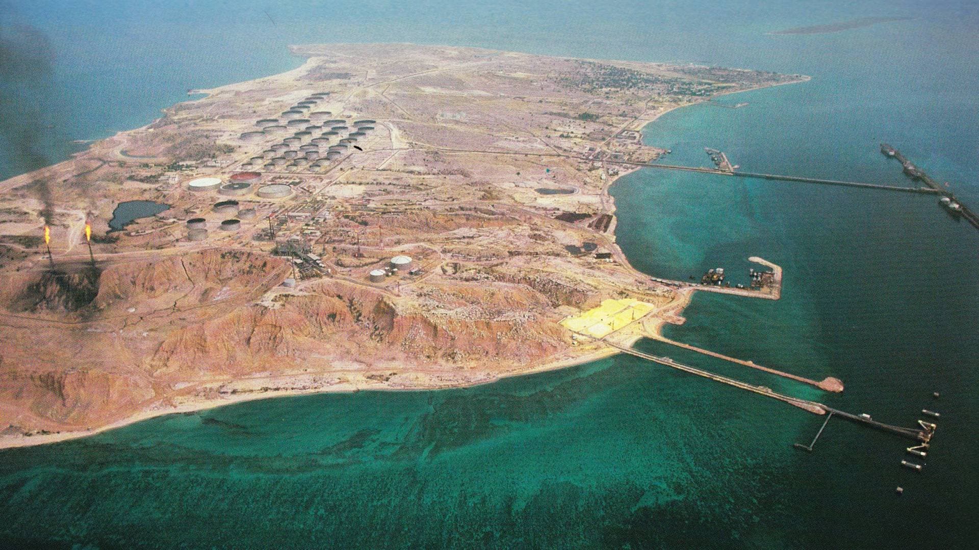 واشنطن تعلن مسؤوليتها عن الانفجارات في جزيرة "خارك" النفطية بإيران